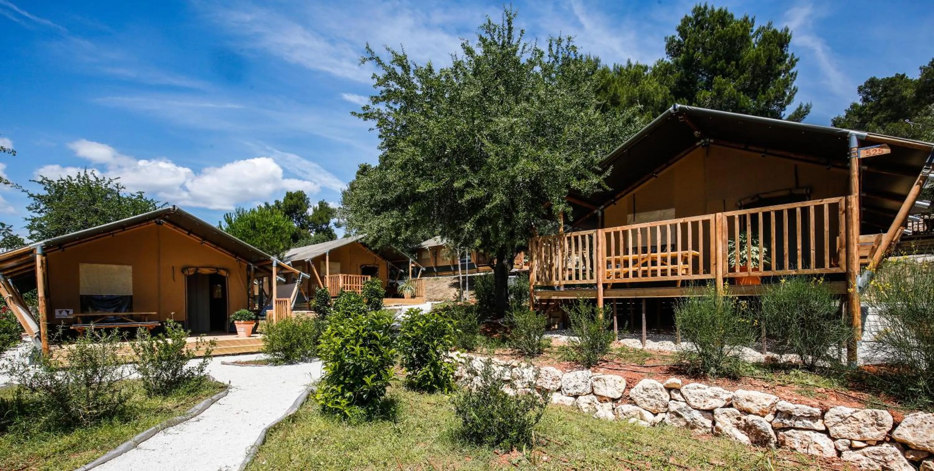 Photo of the whole room in Arena One 99 Glamping