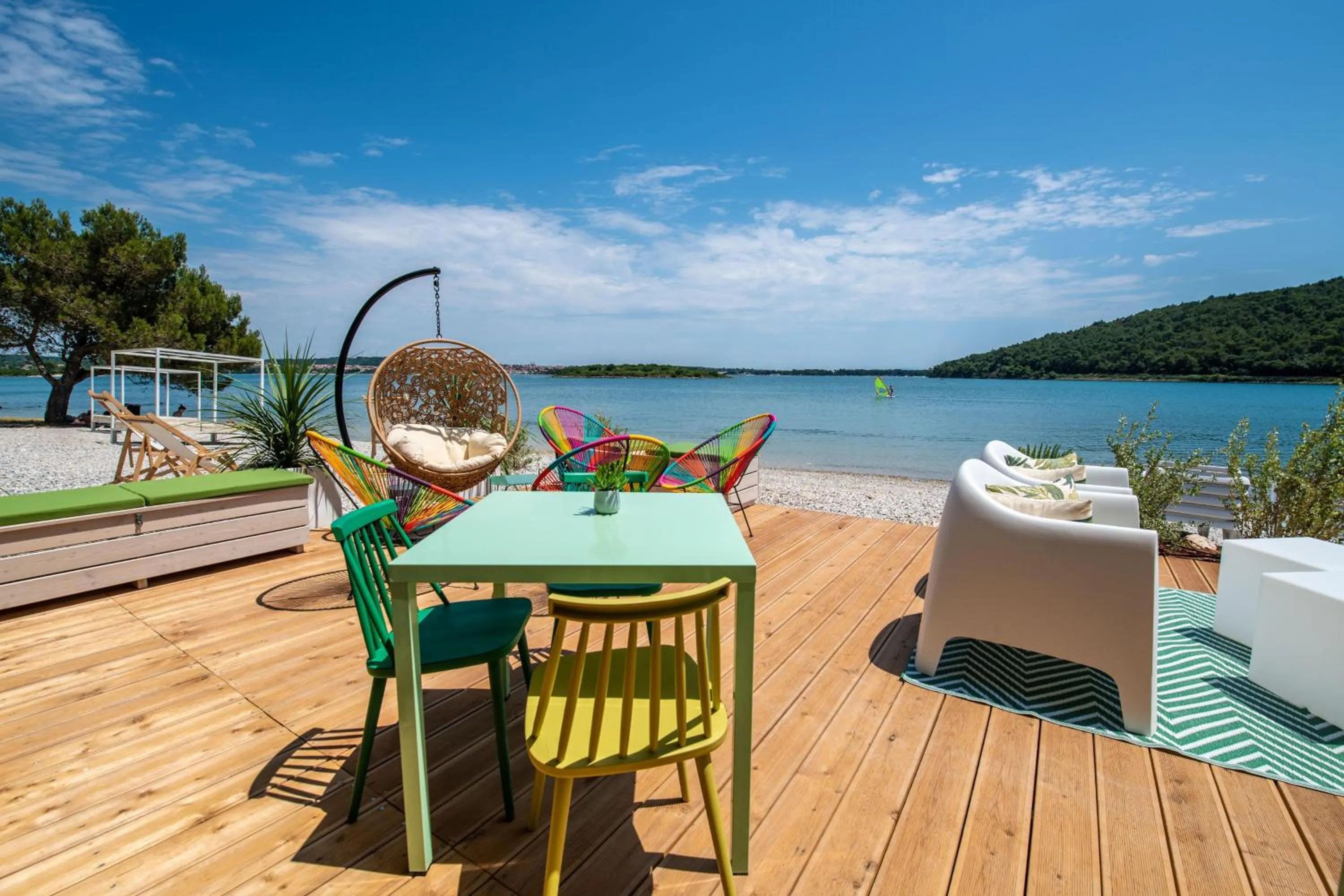 Restaurant/places to eat in Arena One 99 Glamping