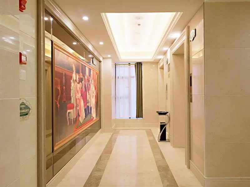 Vienna Hotel Hunan Yongzhou Lengshuitan District Government Square