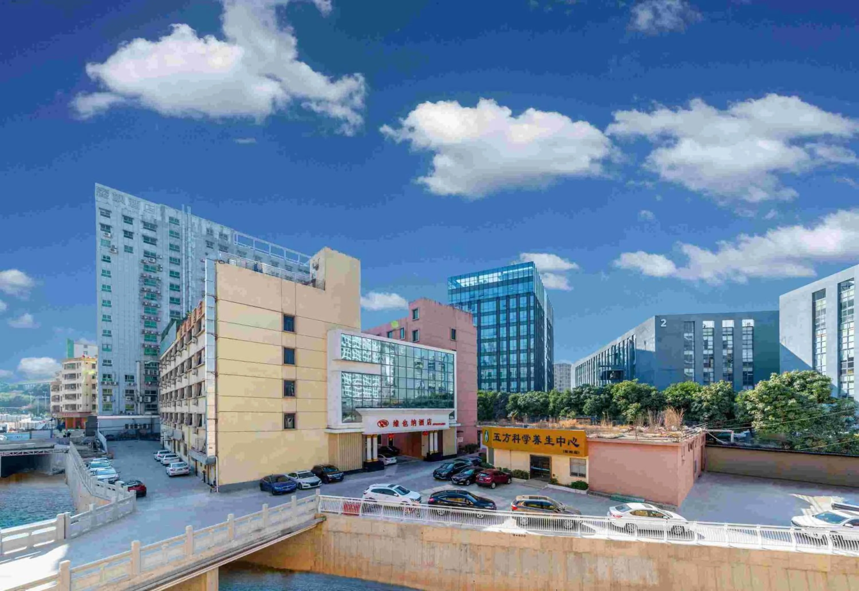 Vienna Hotel Shenzhen Bantian Gangtou