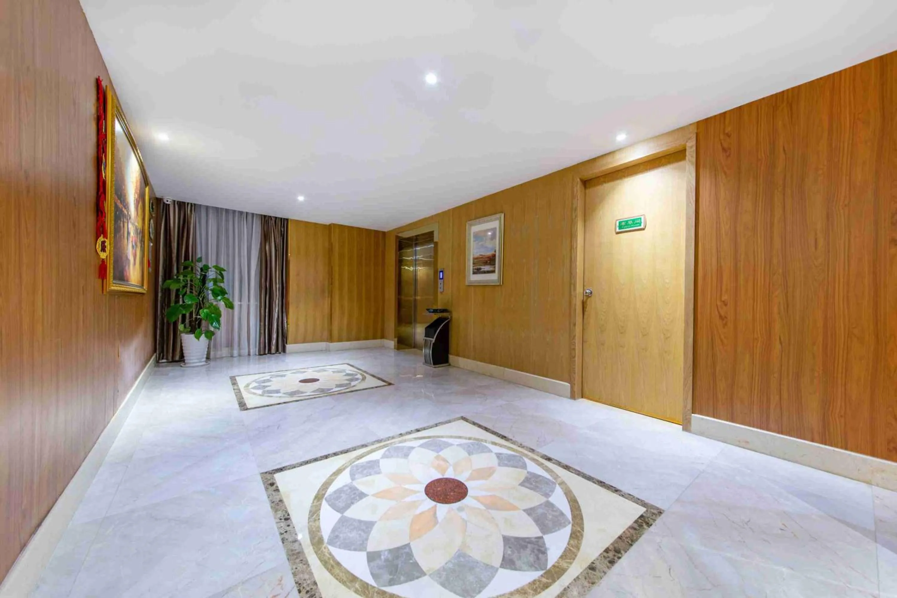 Vienna Hotel Shenzhen Bantian Gangtou