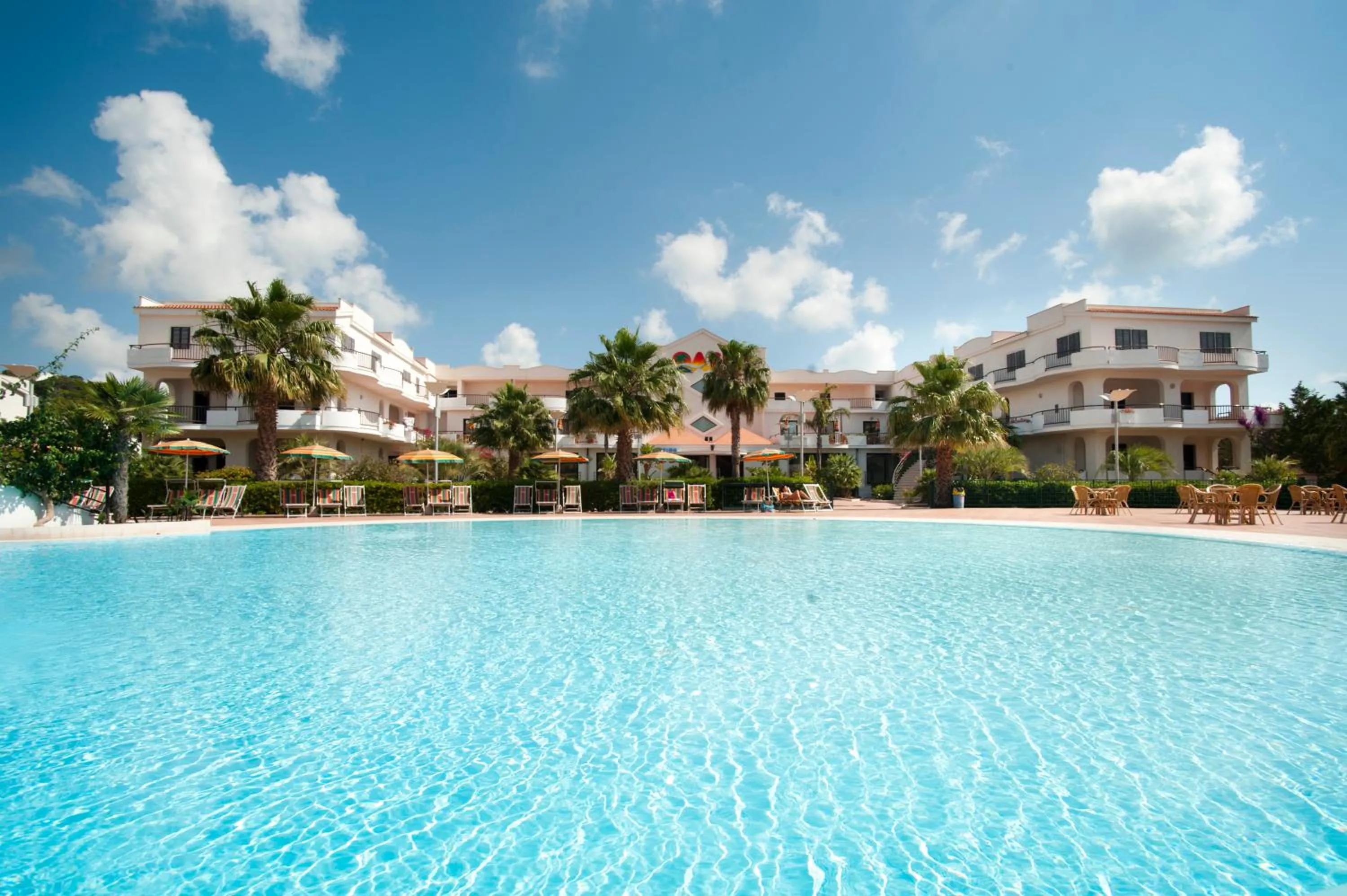 Swimming pool in Oasiclub Hotel