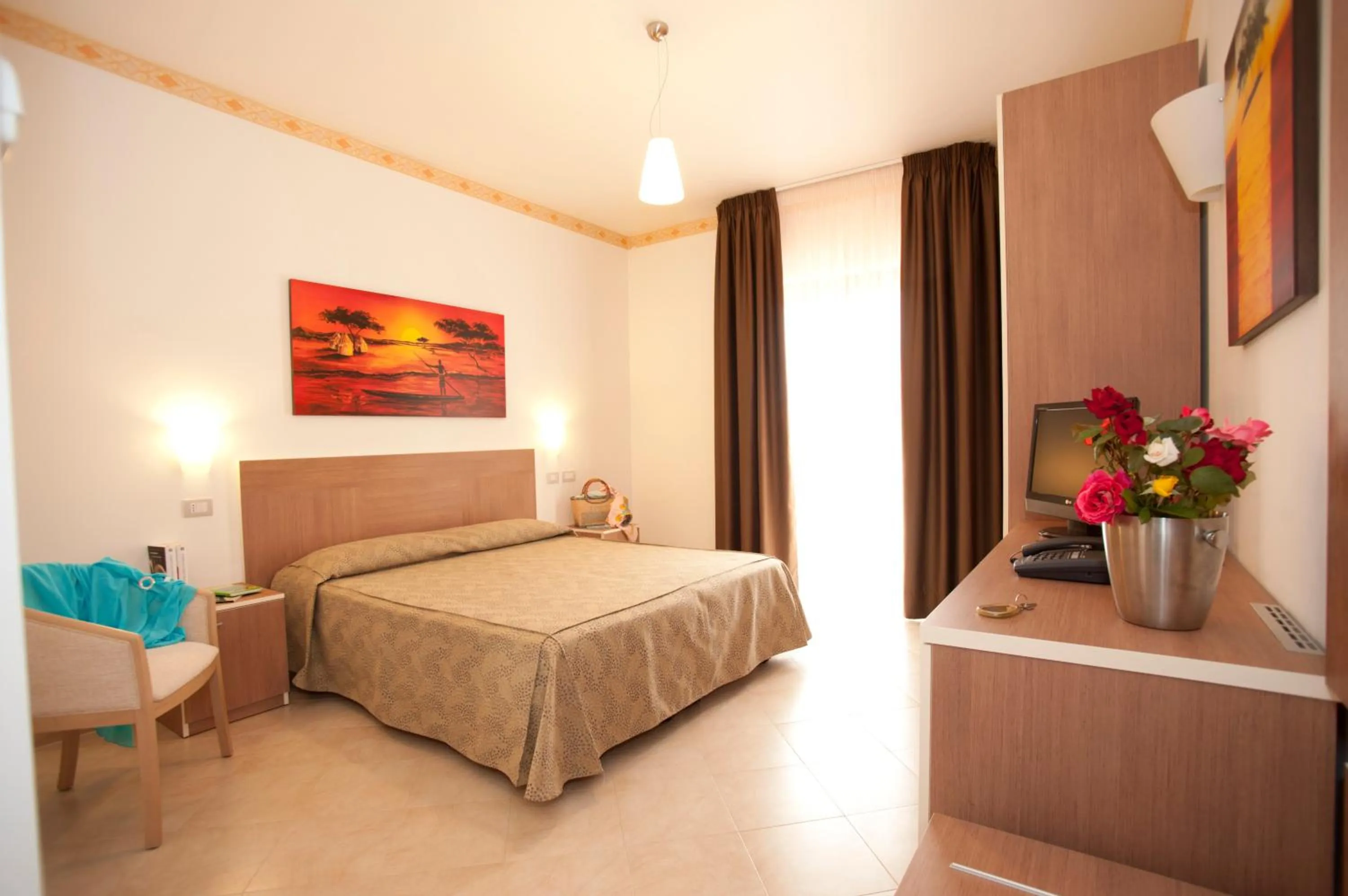 Photo of the whole room, Bed in Oasiclub Hotel