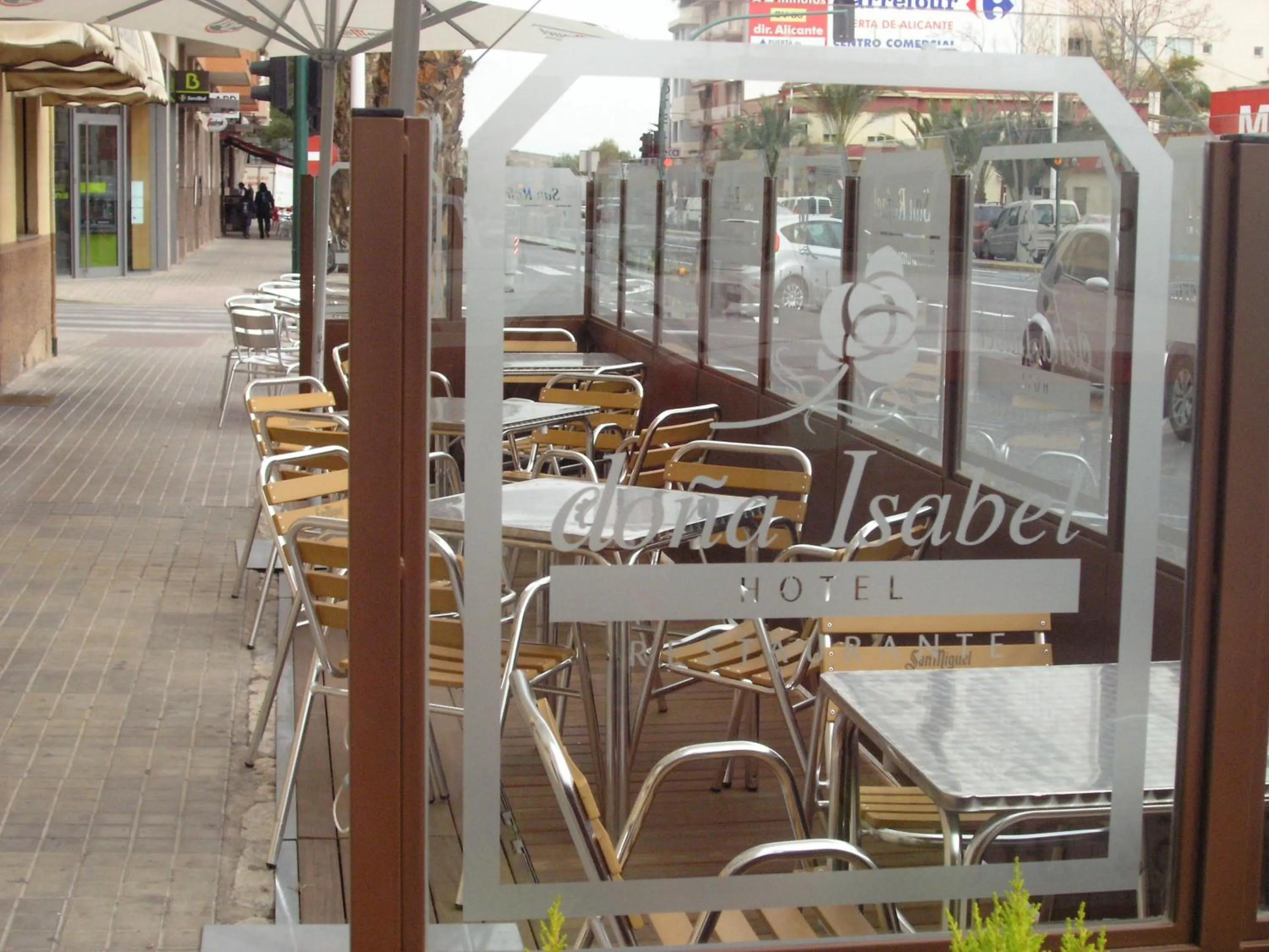 Restaurant/places to eat in Hotel Doña Isabel