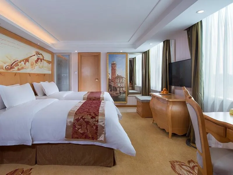 Bed in Vienna International Hotel Guangdong Foshan Shunde Ronggui