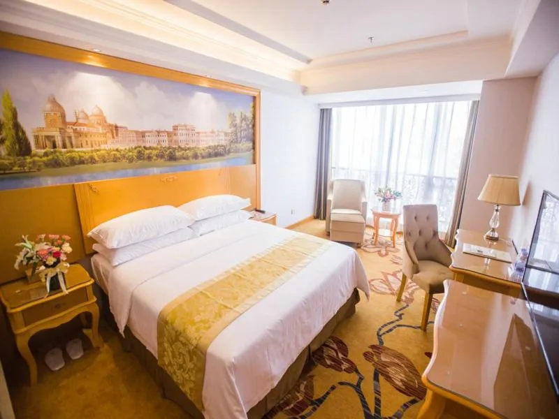 Bed in Vienna Hotel Guangdong Huizhou Jiangbei Sanxin
