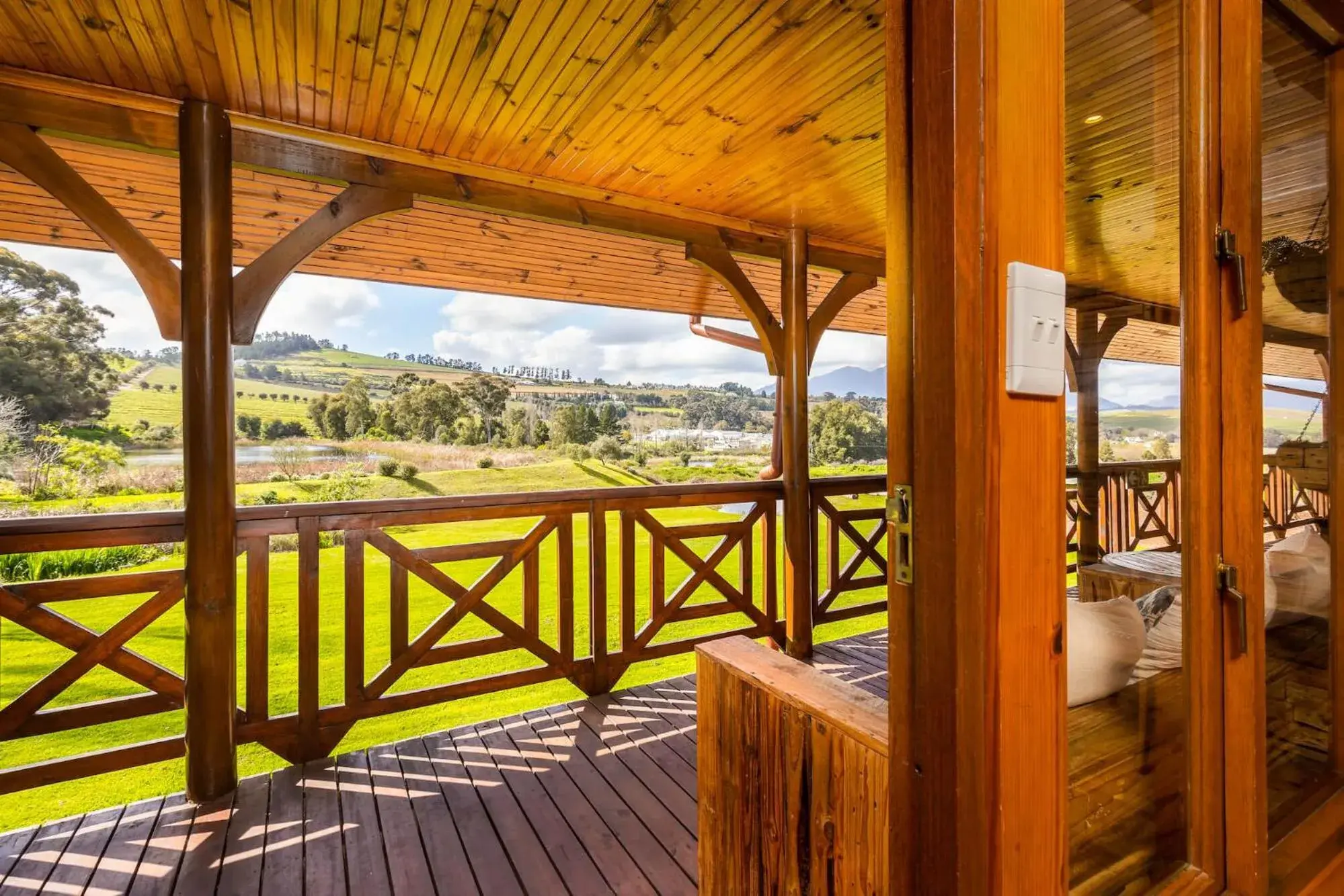 Vineyard Cabin in The Log Collective Vineyard Cabin in The Log Collective