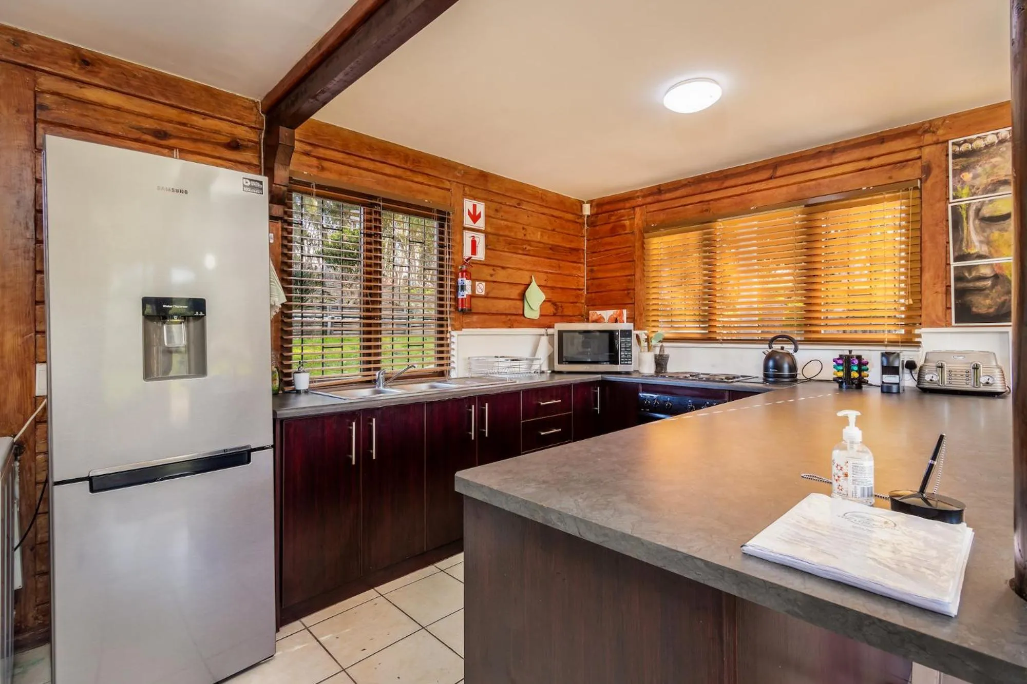 Kitchen or kitchenette in The Log Collective