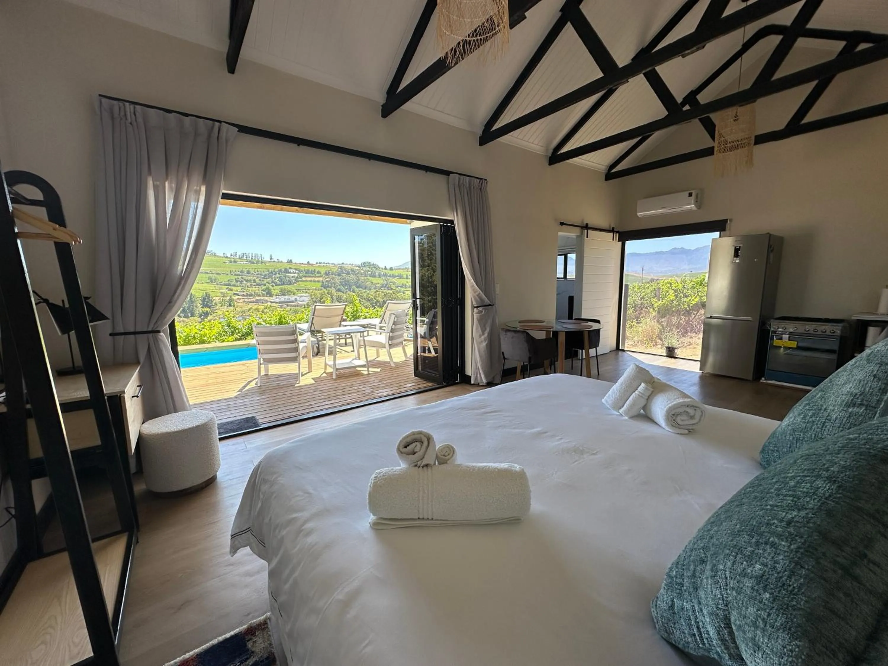 Bed in The Log Collective