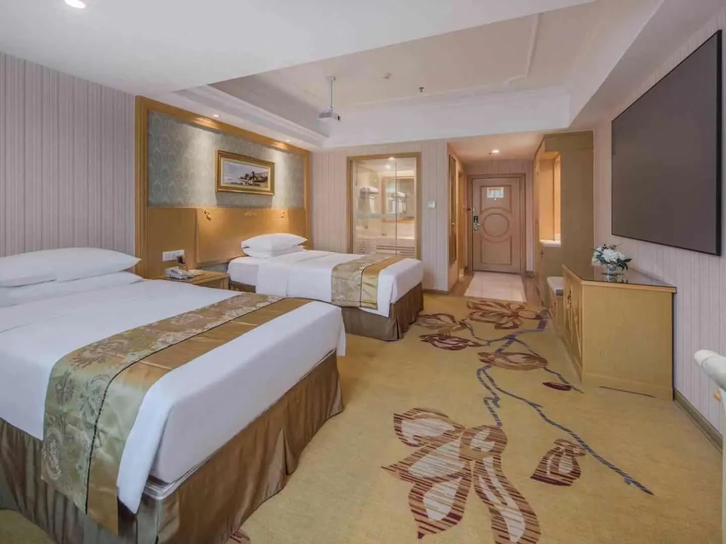 Bed in Vienna Hotel Nanning Qingxiu Mountain