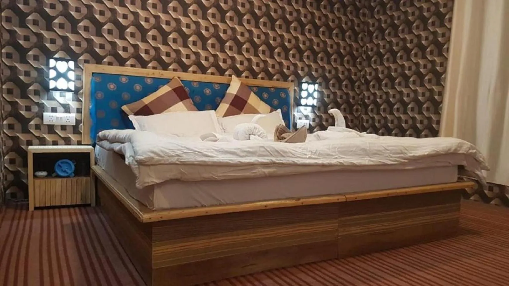 Bed in Wooden Nest Cottage Hunder, Nubra Valley