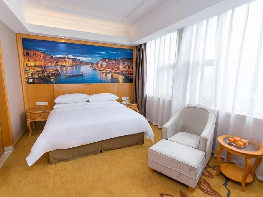 Bed in Vienna Hotel Guangzhou Beijing Road