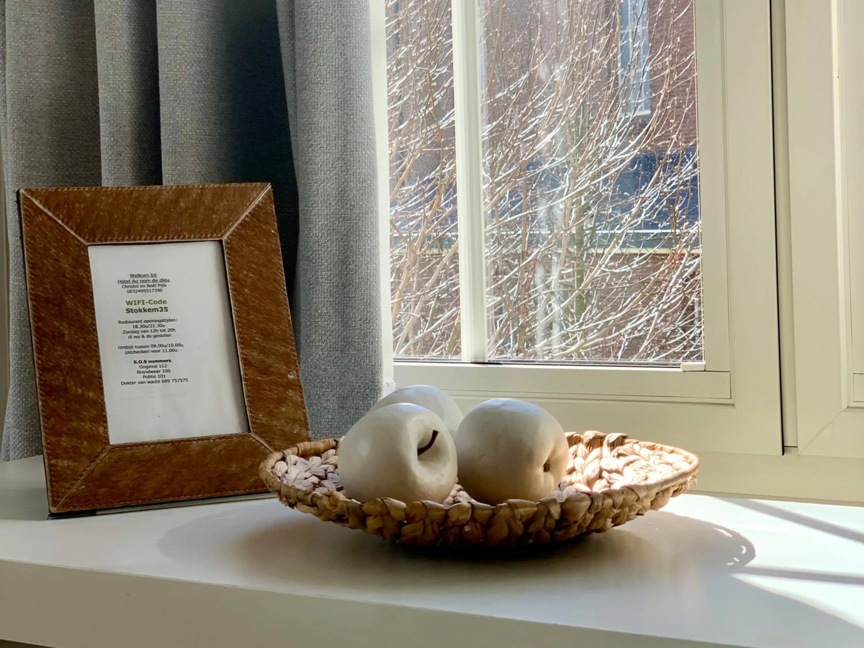 Decorative detail in Hotel Au Nom De Dieu