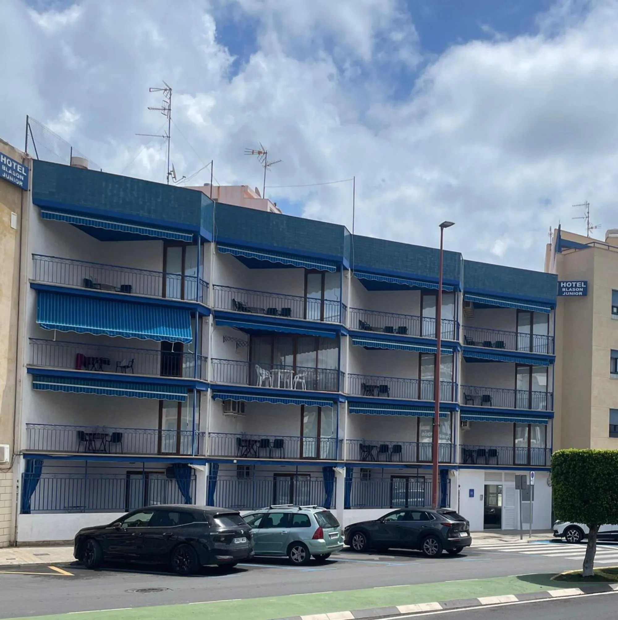 Property building in Hotel Blason Junior