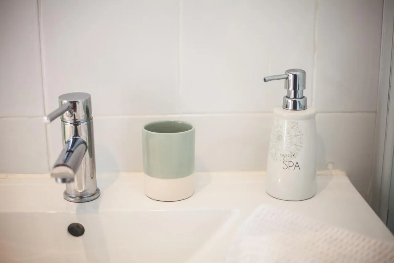 Shower in Au Bien Venu