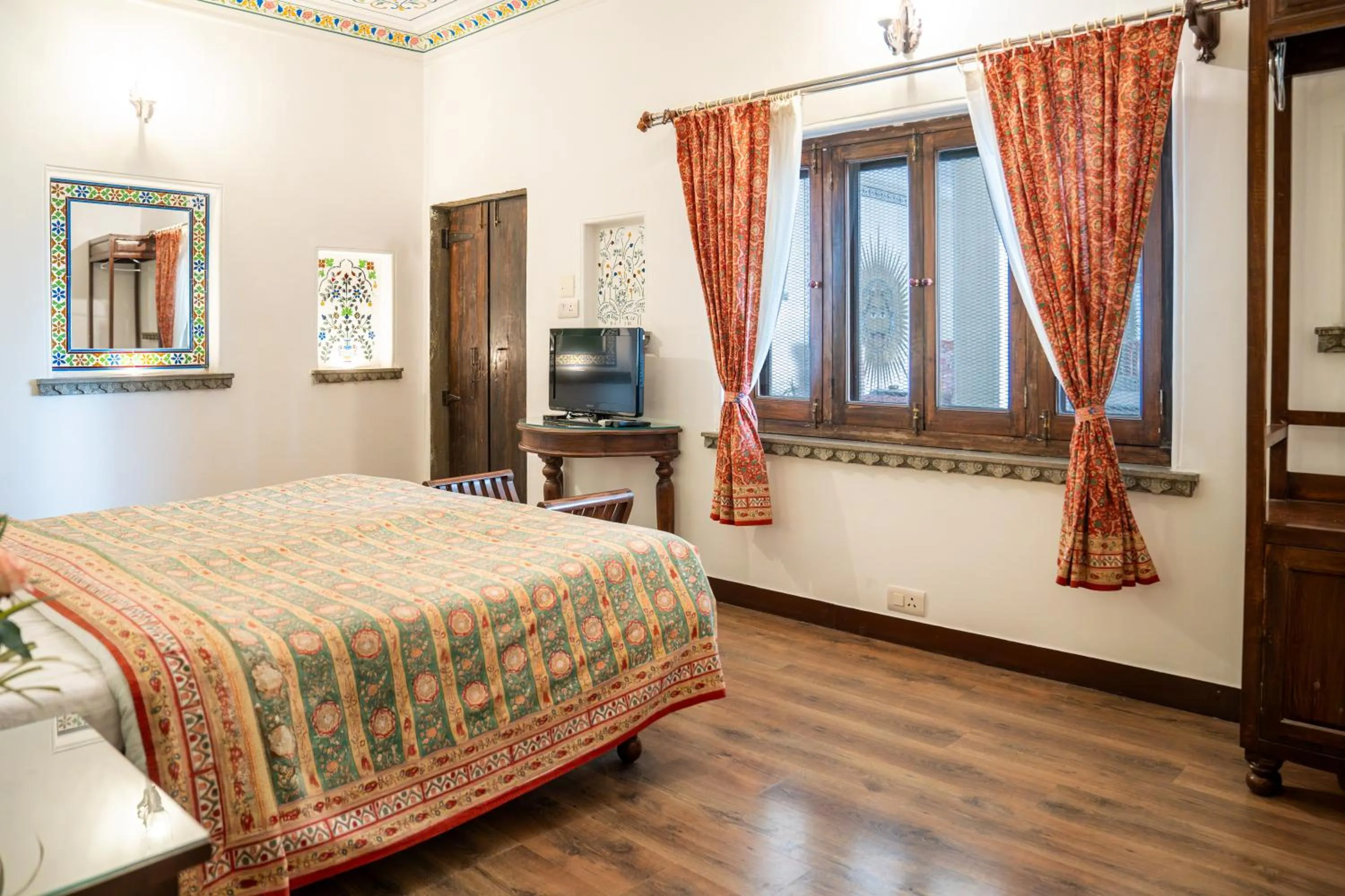 Bed in Udaigarh - Udaipur