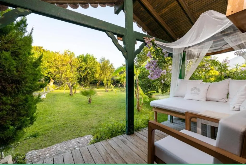 Etenna Beach Bungalows