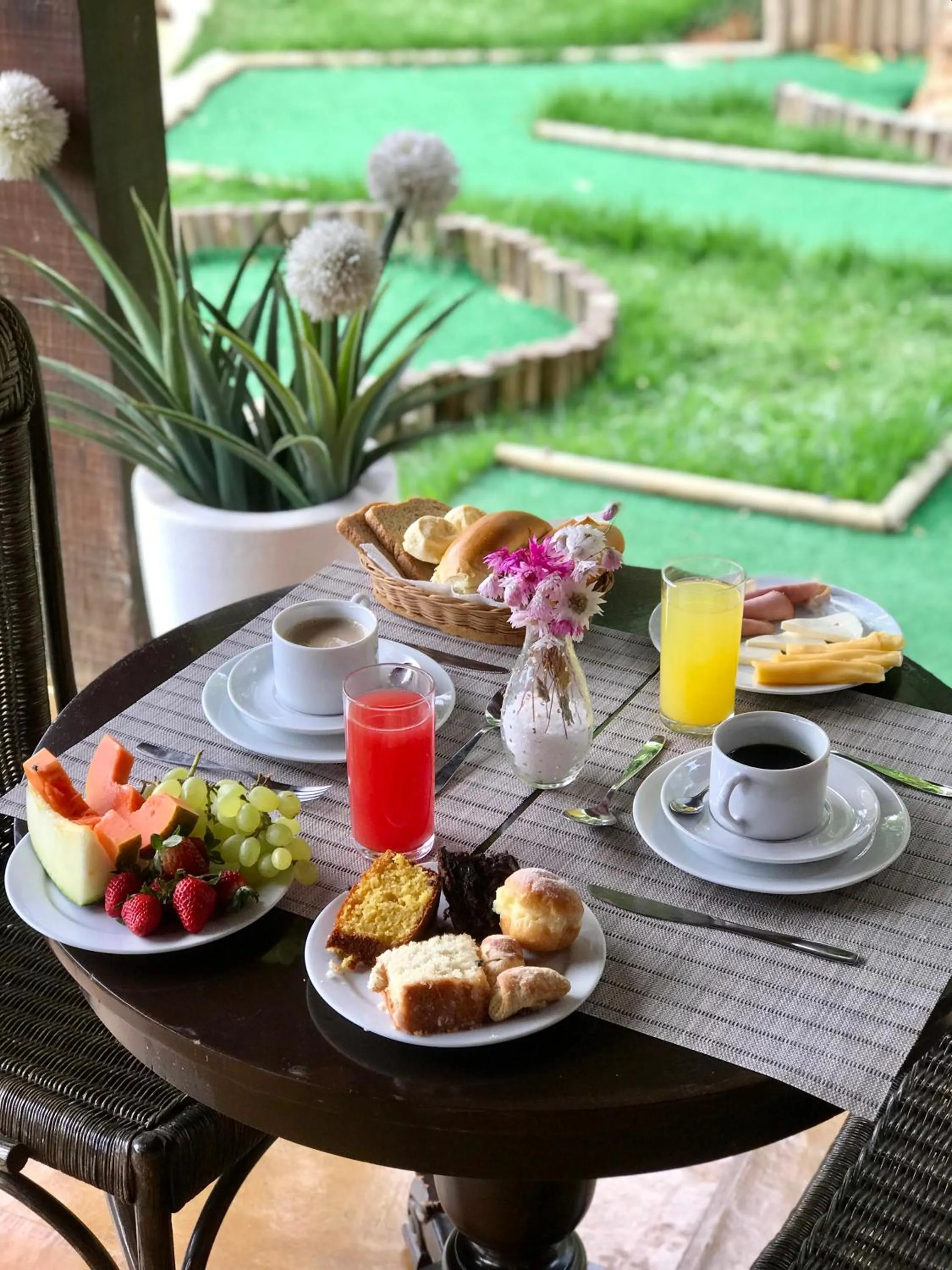 Buffet breakfast in Pousada Golf Village