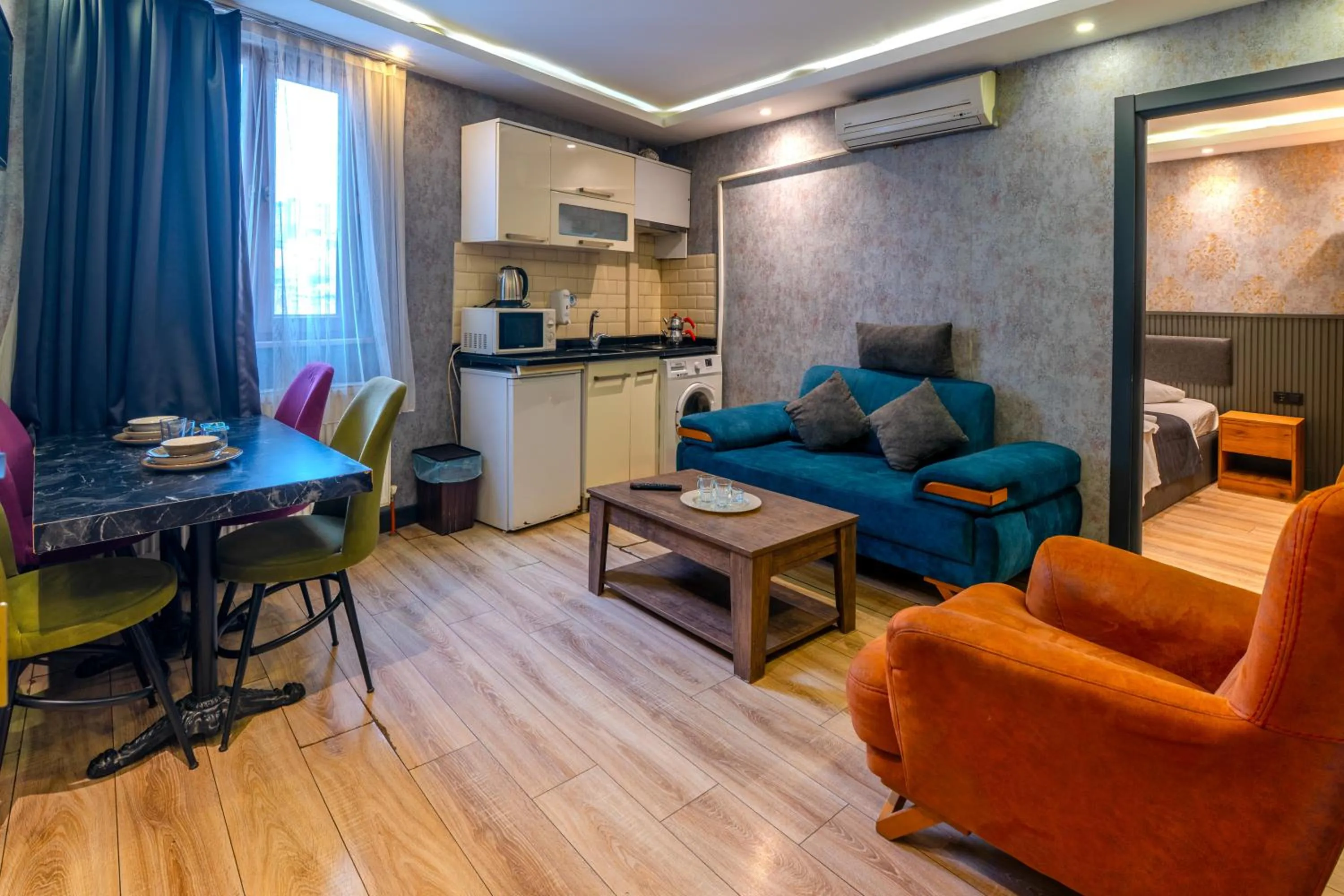 Kitchen or kitchenette in Dolce Vita Suite Hotel