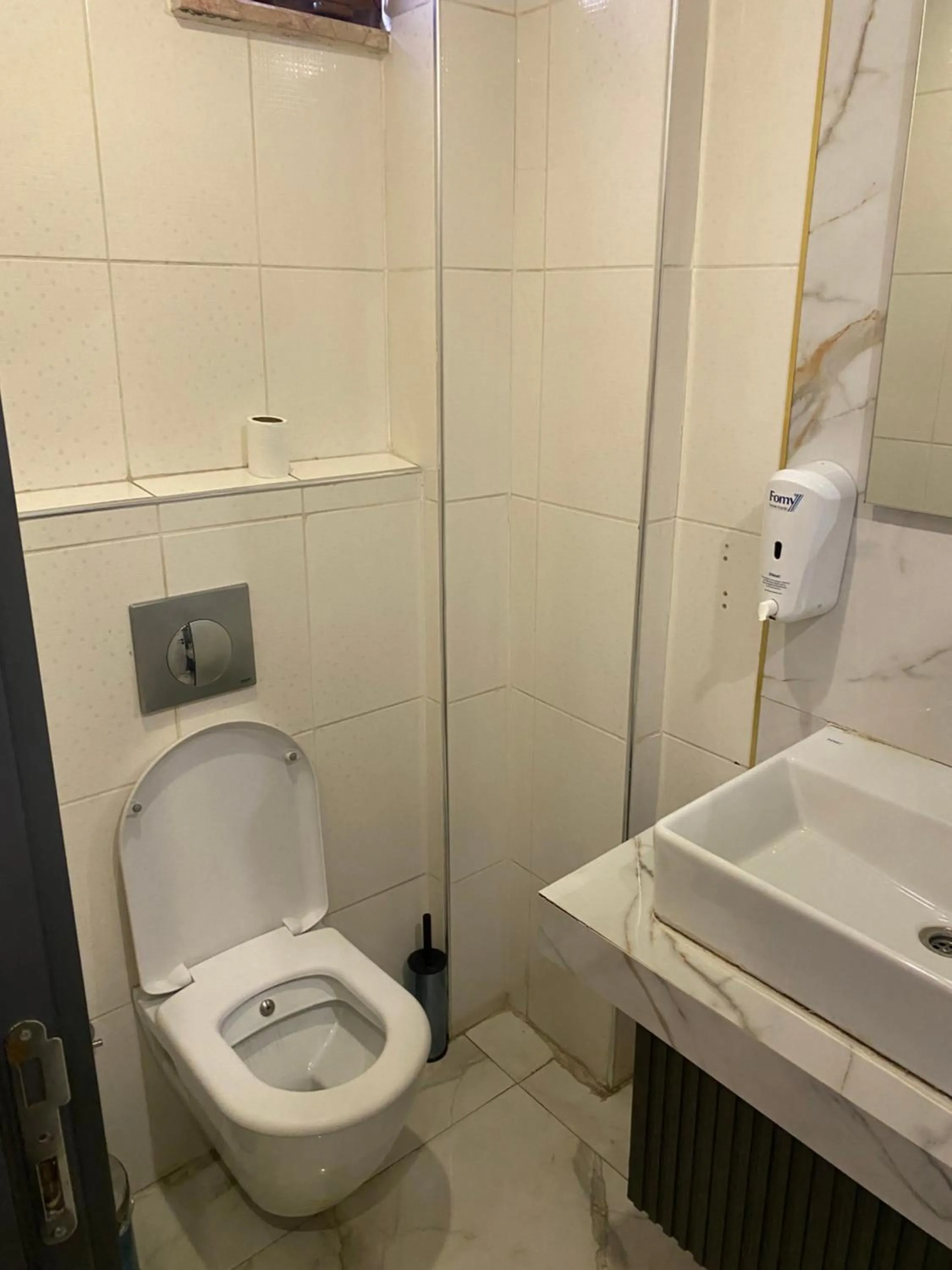 Bathroom in Dolce Vita Suite Hotel