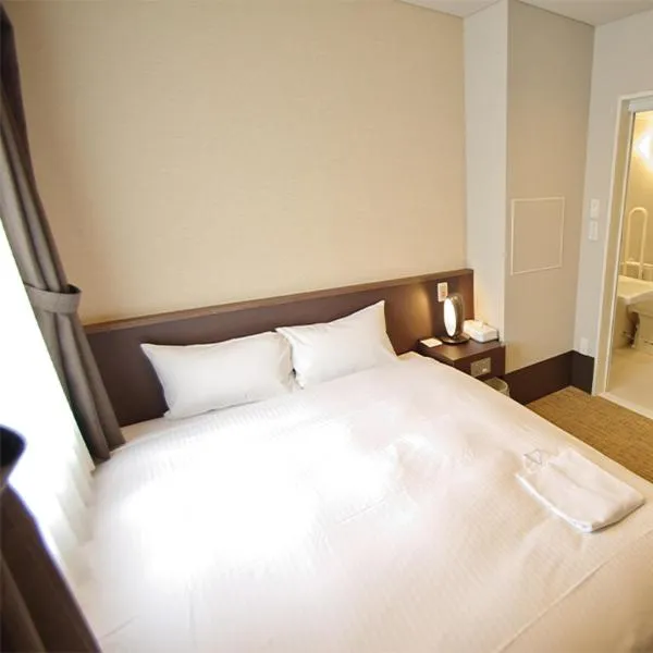 Facility for disabled guests, Bed in Bande Hotel Osaka
