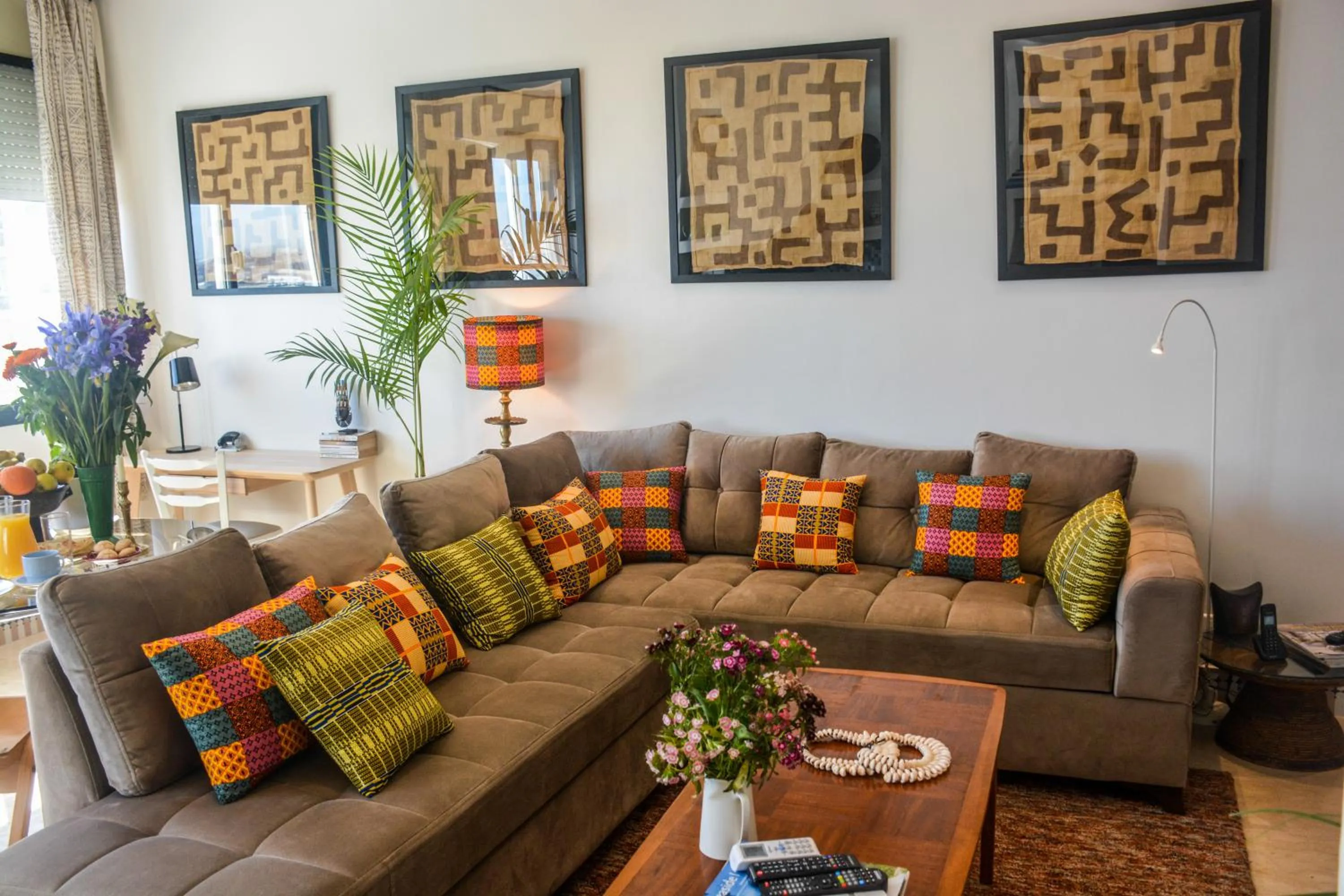 Living room in Appartement moderne moroccan/African décoration