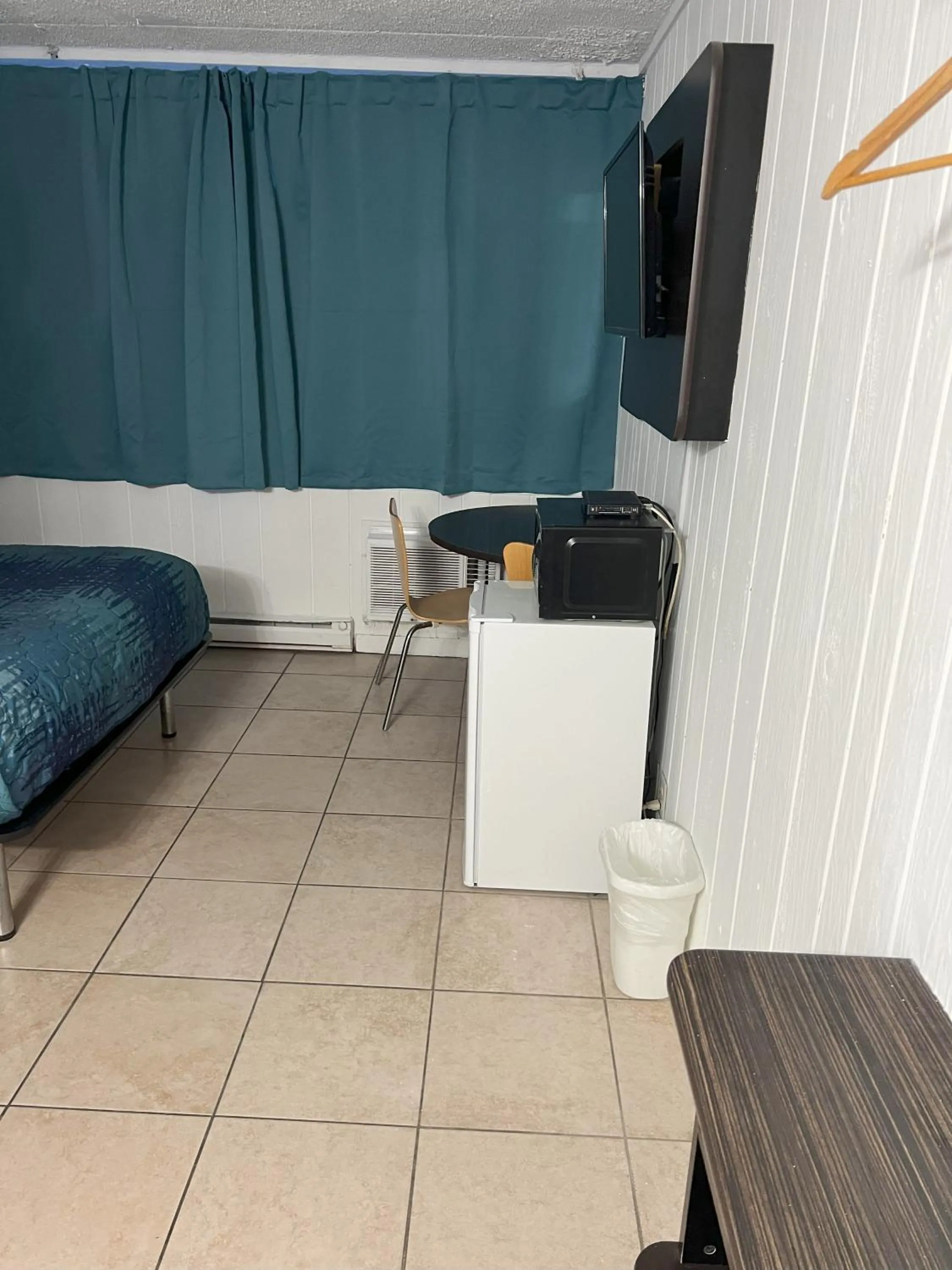 Bed in AIRE Hotel North Beach Jersey Shore