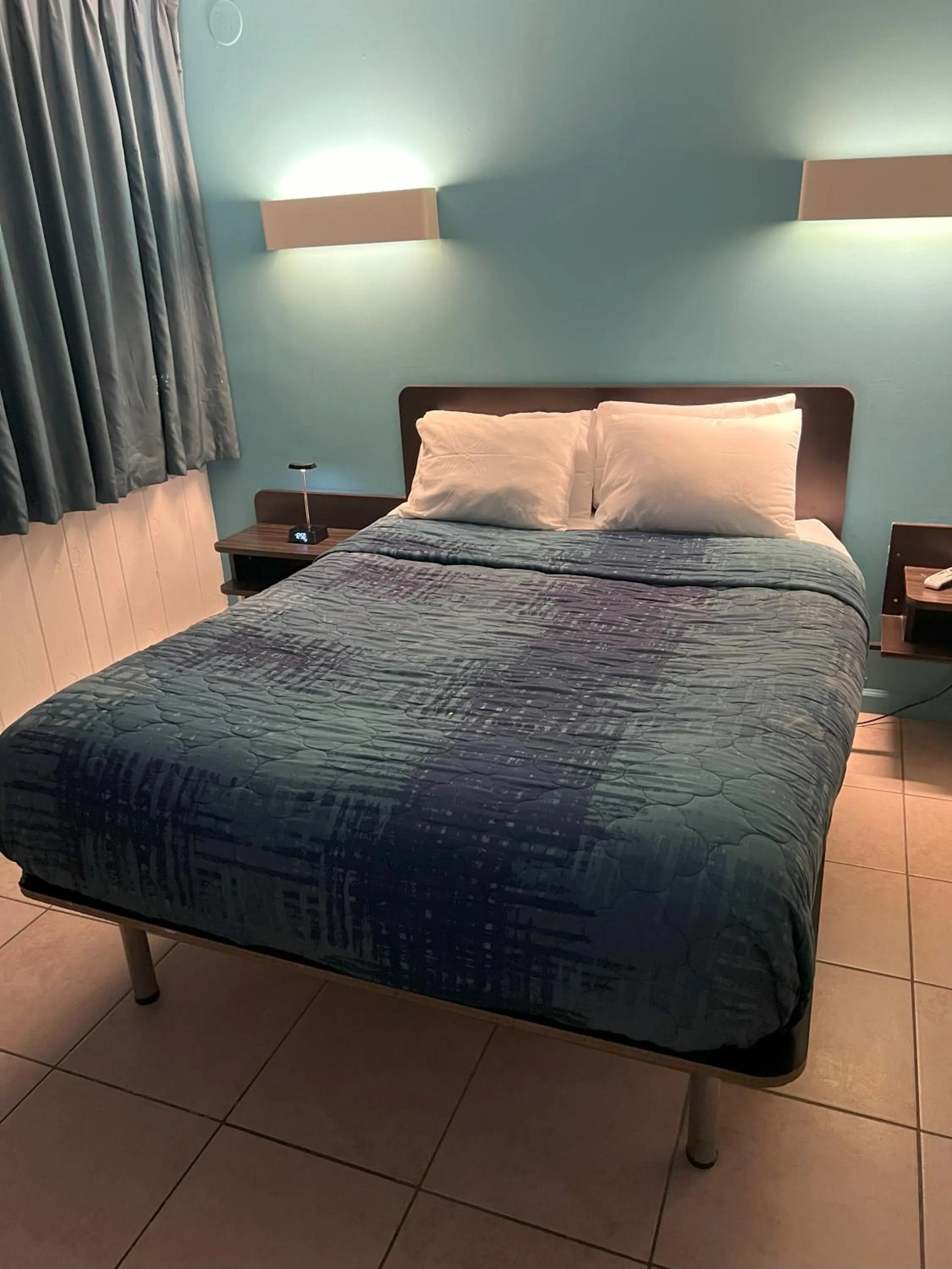 Bed in AIRE Hotel North Beach Jersey Shore