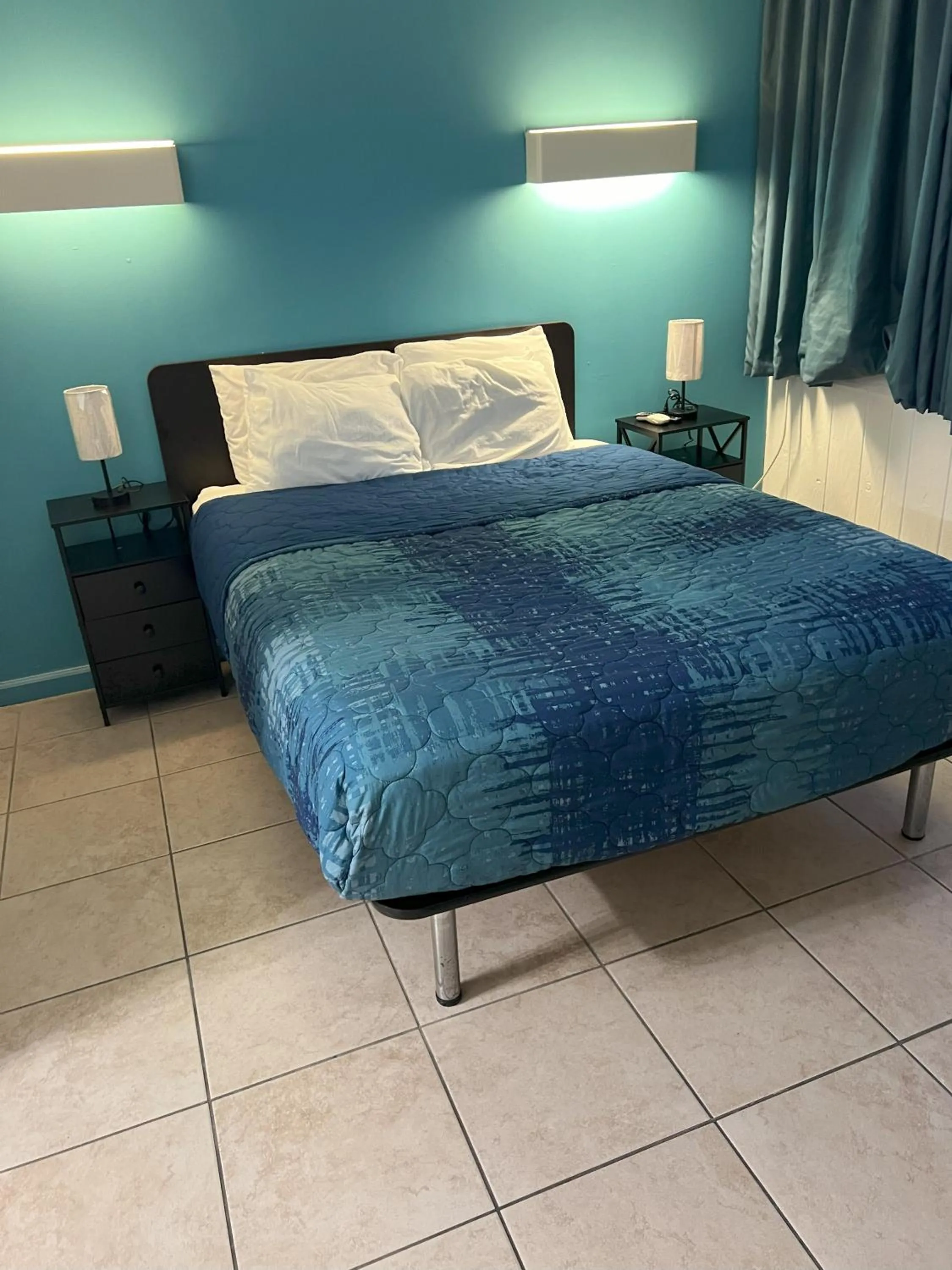 Bed in AIRE Hotel North Beach Jersey Shore