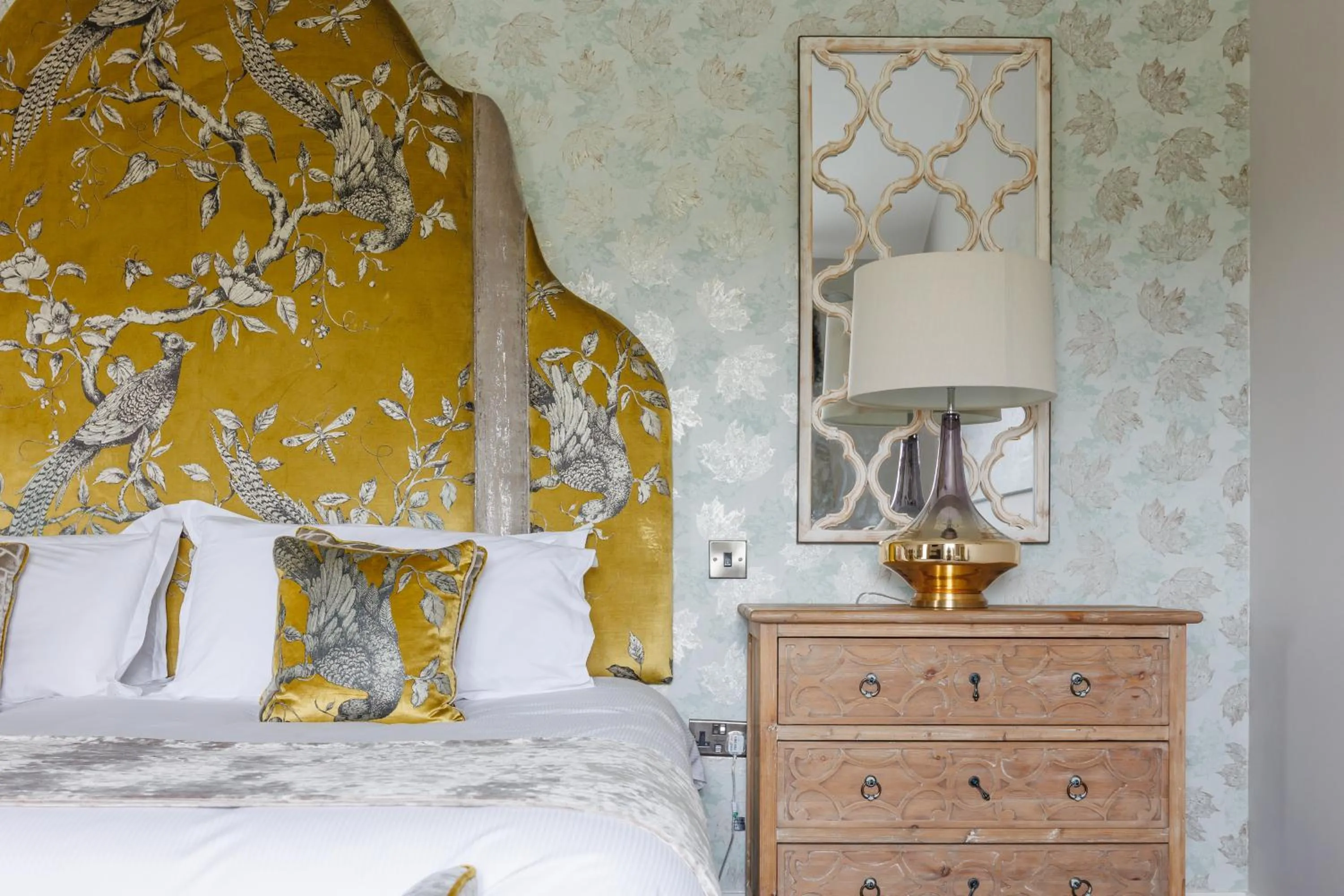 Bed in Peak Edge Hotel