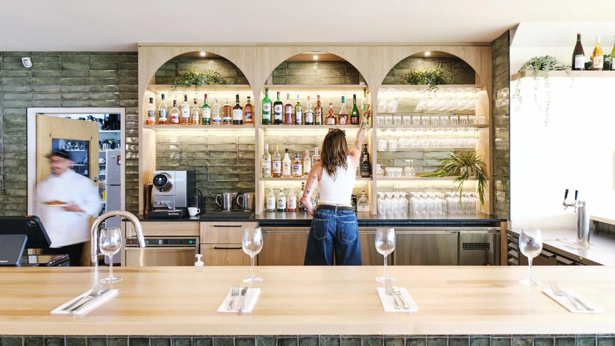 Staff in BATTURES Hotel Fjord Saguenay