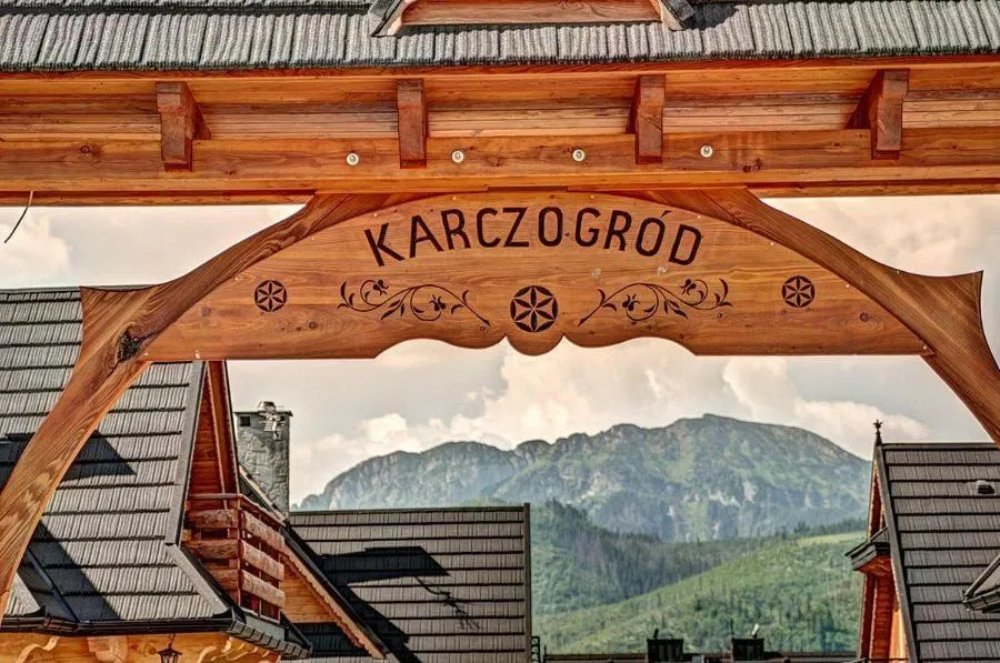 Property building in Karczogród
