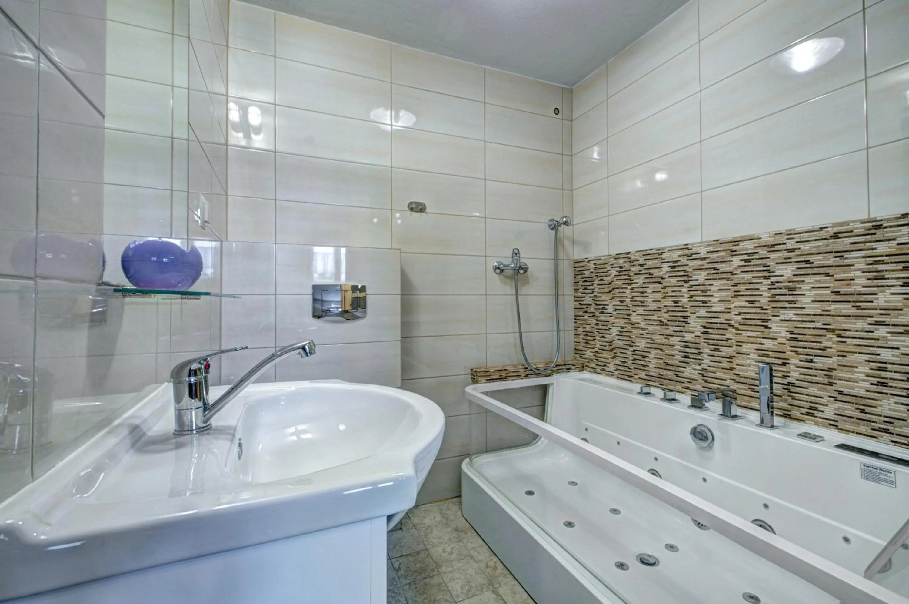 Bathroom in Karczogród