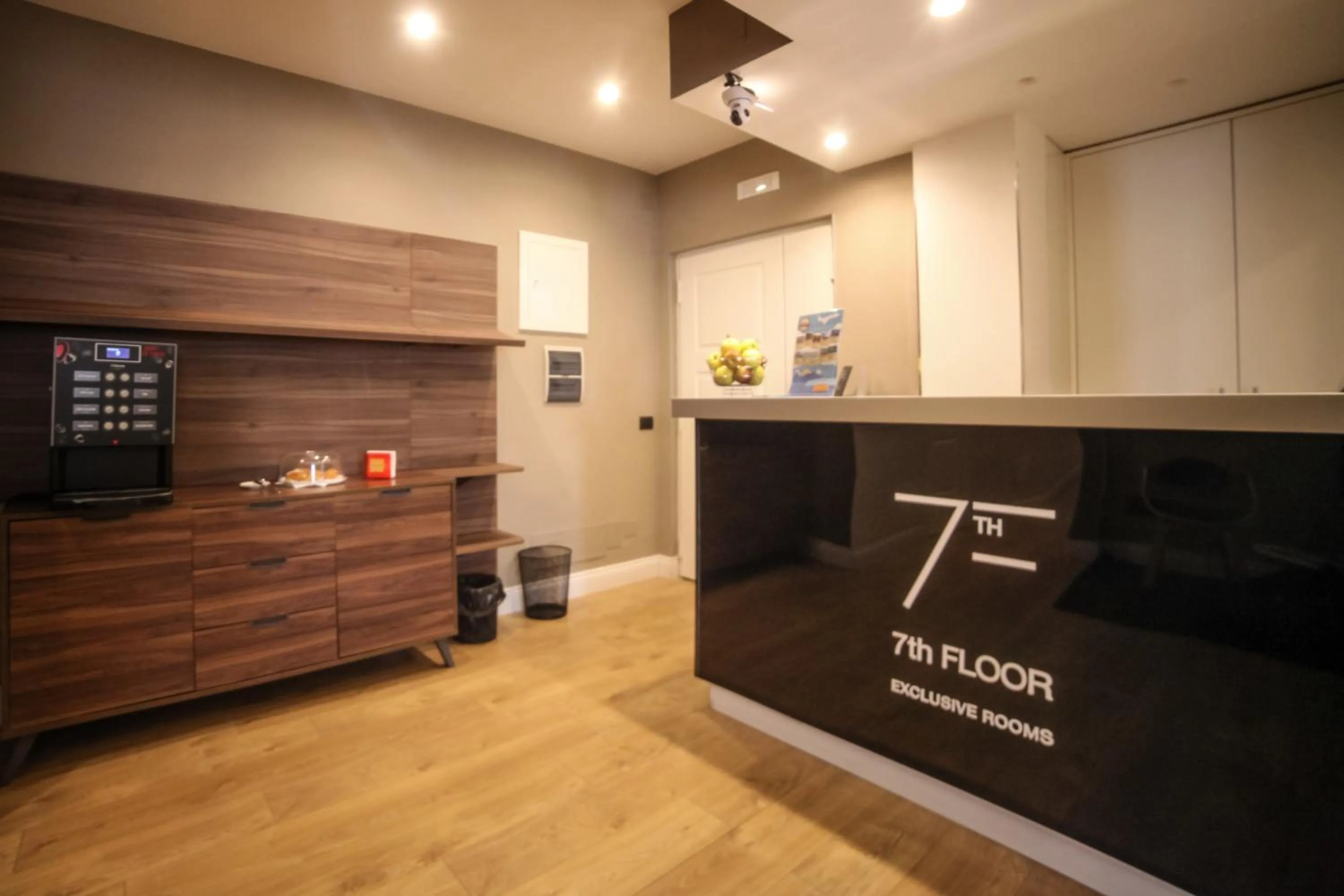 Lobby or reception in 7th Floor Suite