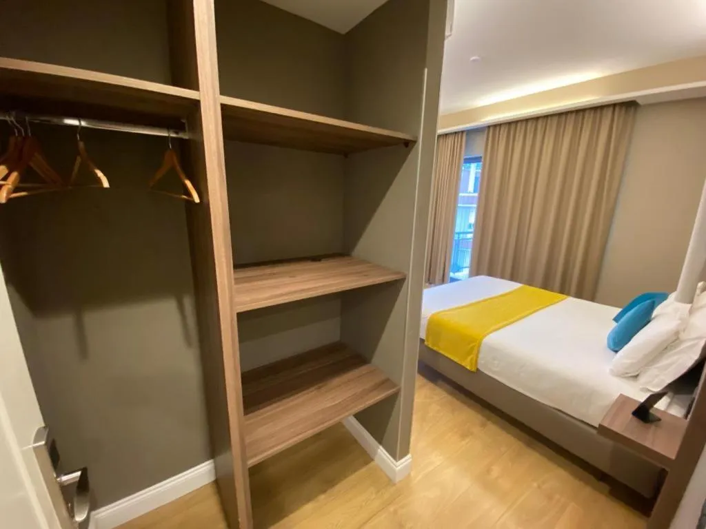 Bed in 7th Floor Suite