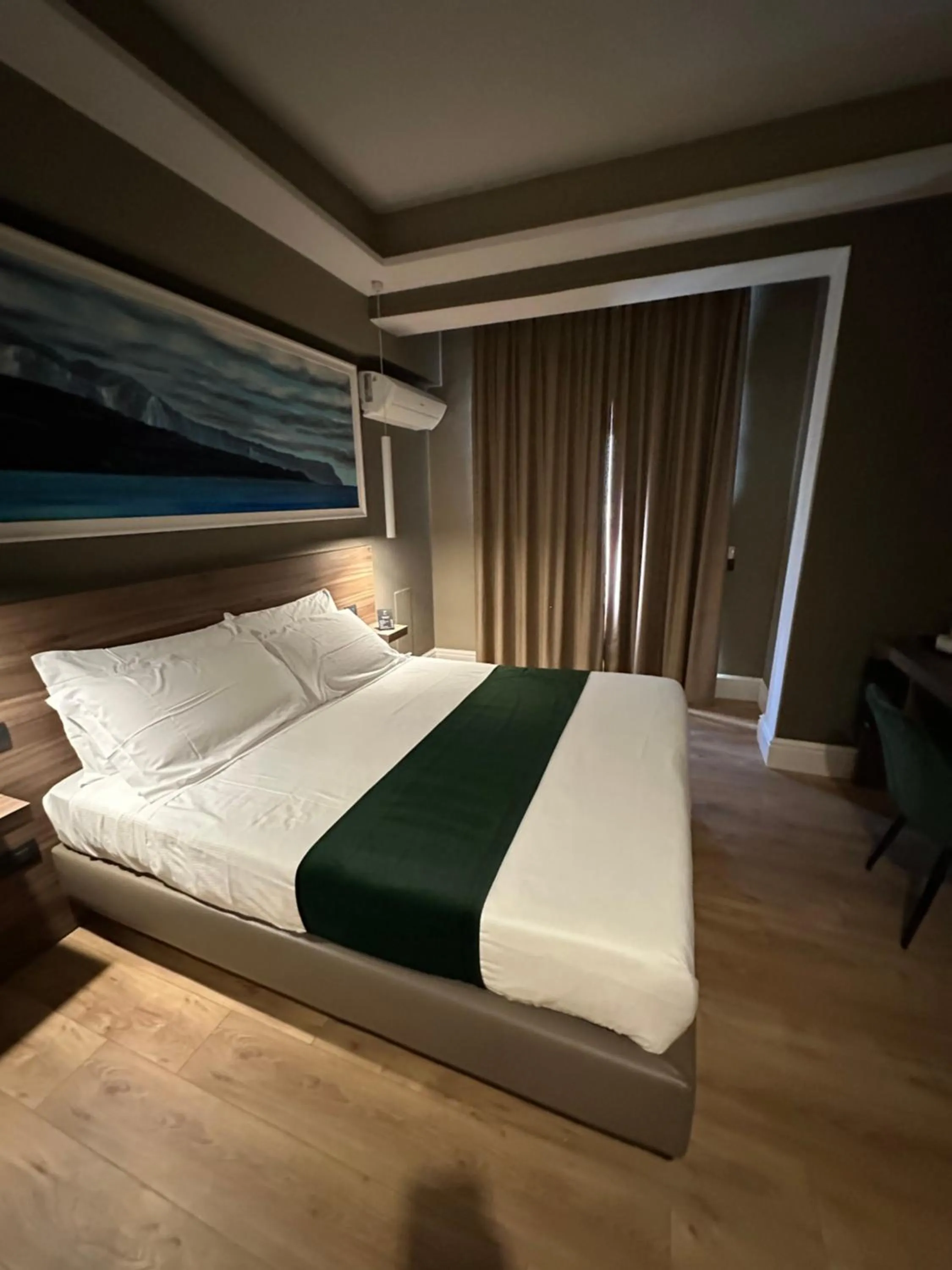 Bed in 7th Floor Suite