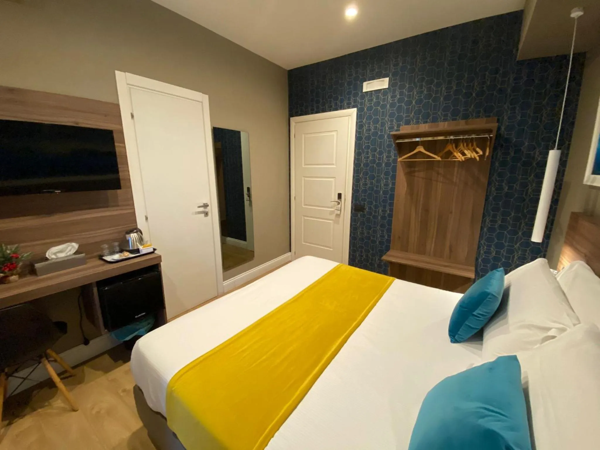 Bed in 7th Floor Suite