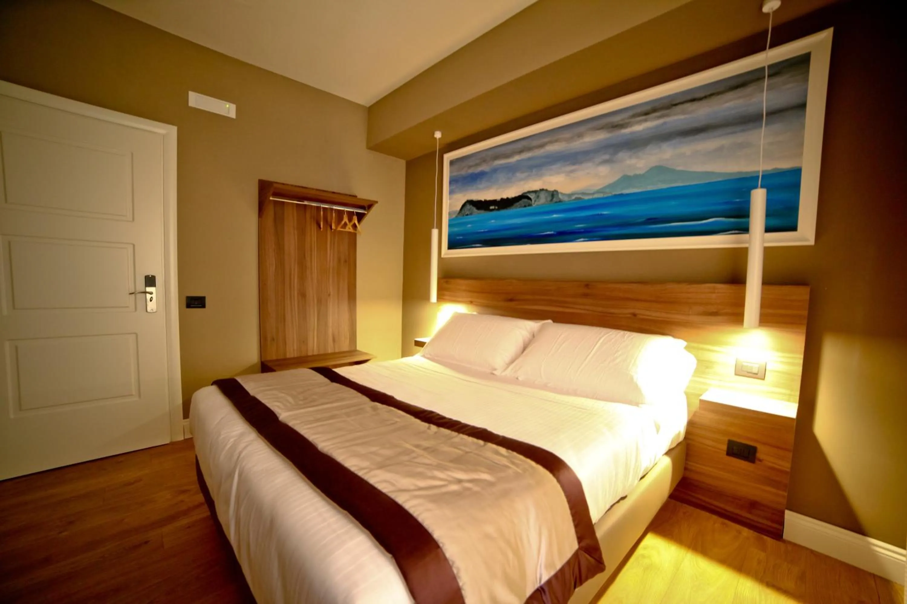 Bed in 7th Floor Suite