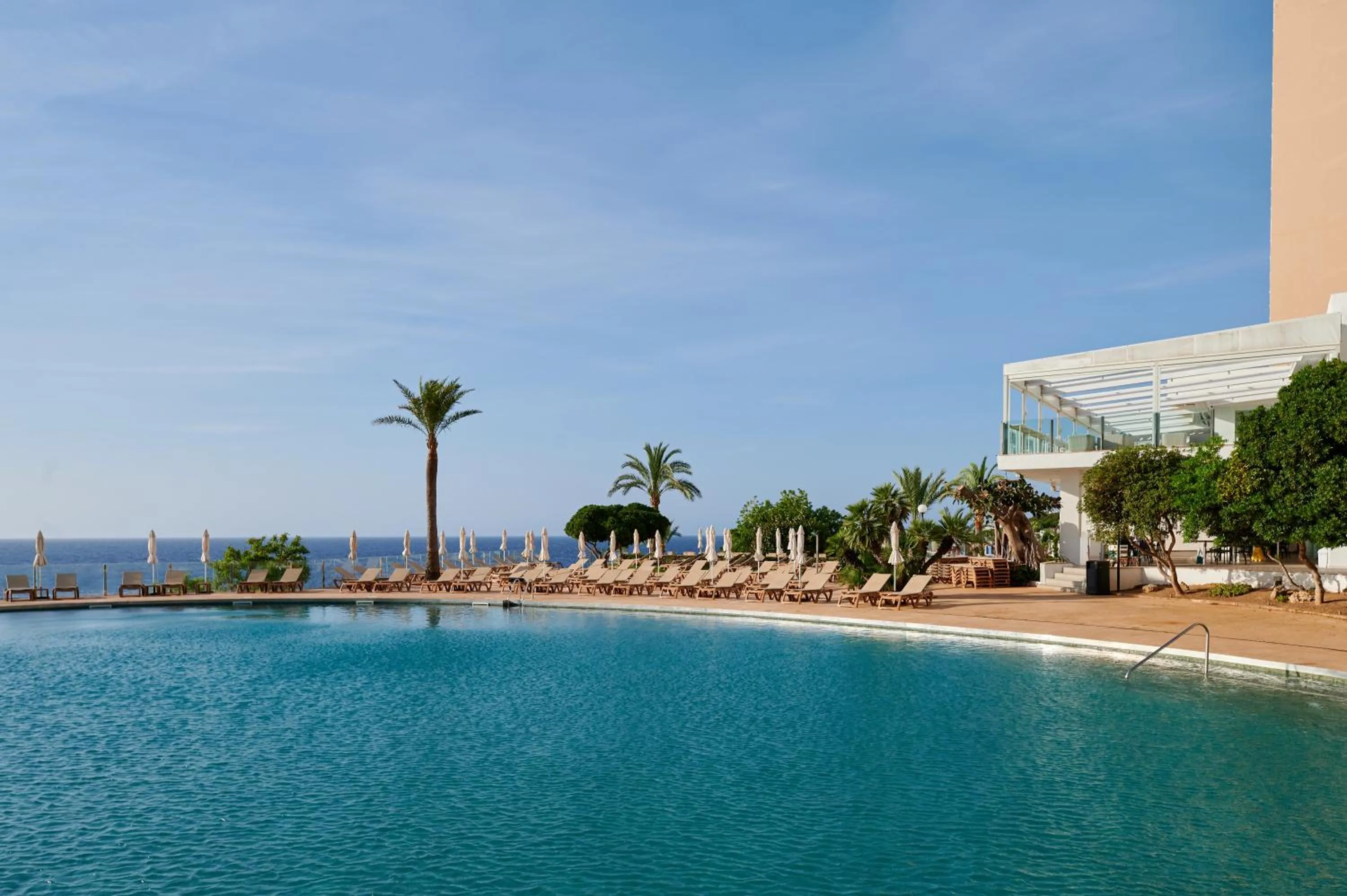 Day in Alua Calas de Mallorca Resort