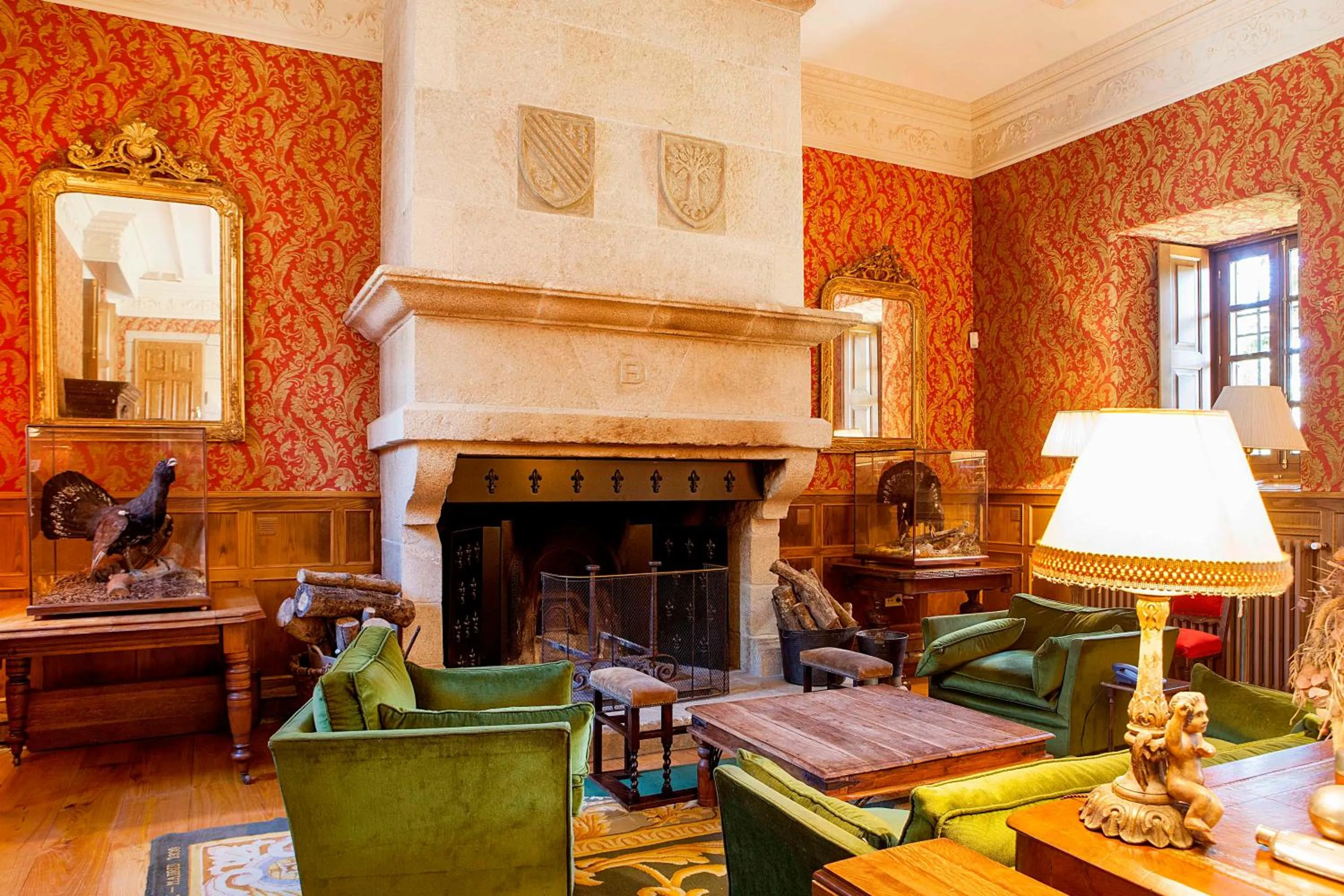 Communal lounge/ TV room in Pazo de Brandeso & Country Club