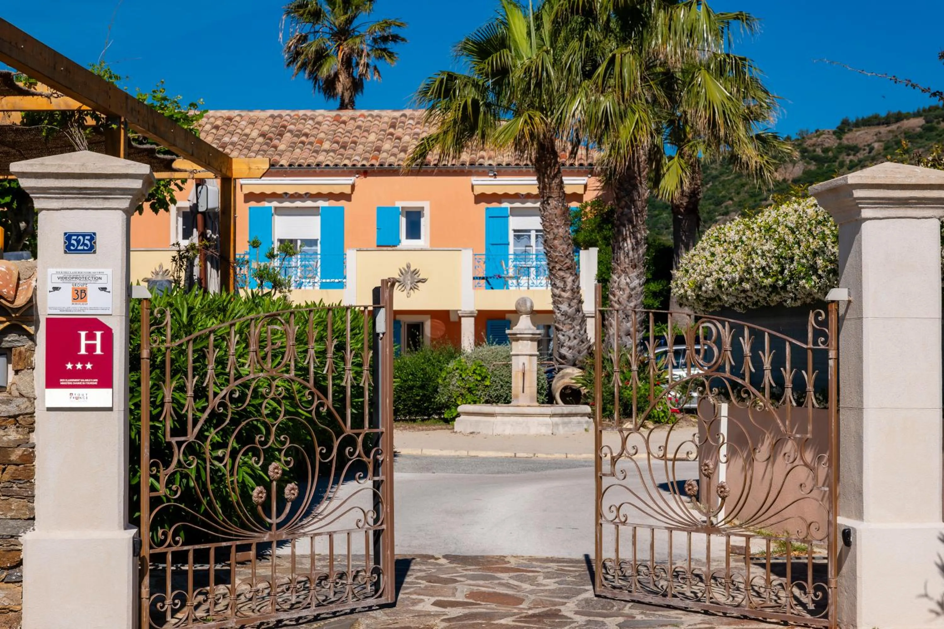 Hotel Les Flots Bleus