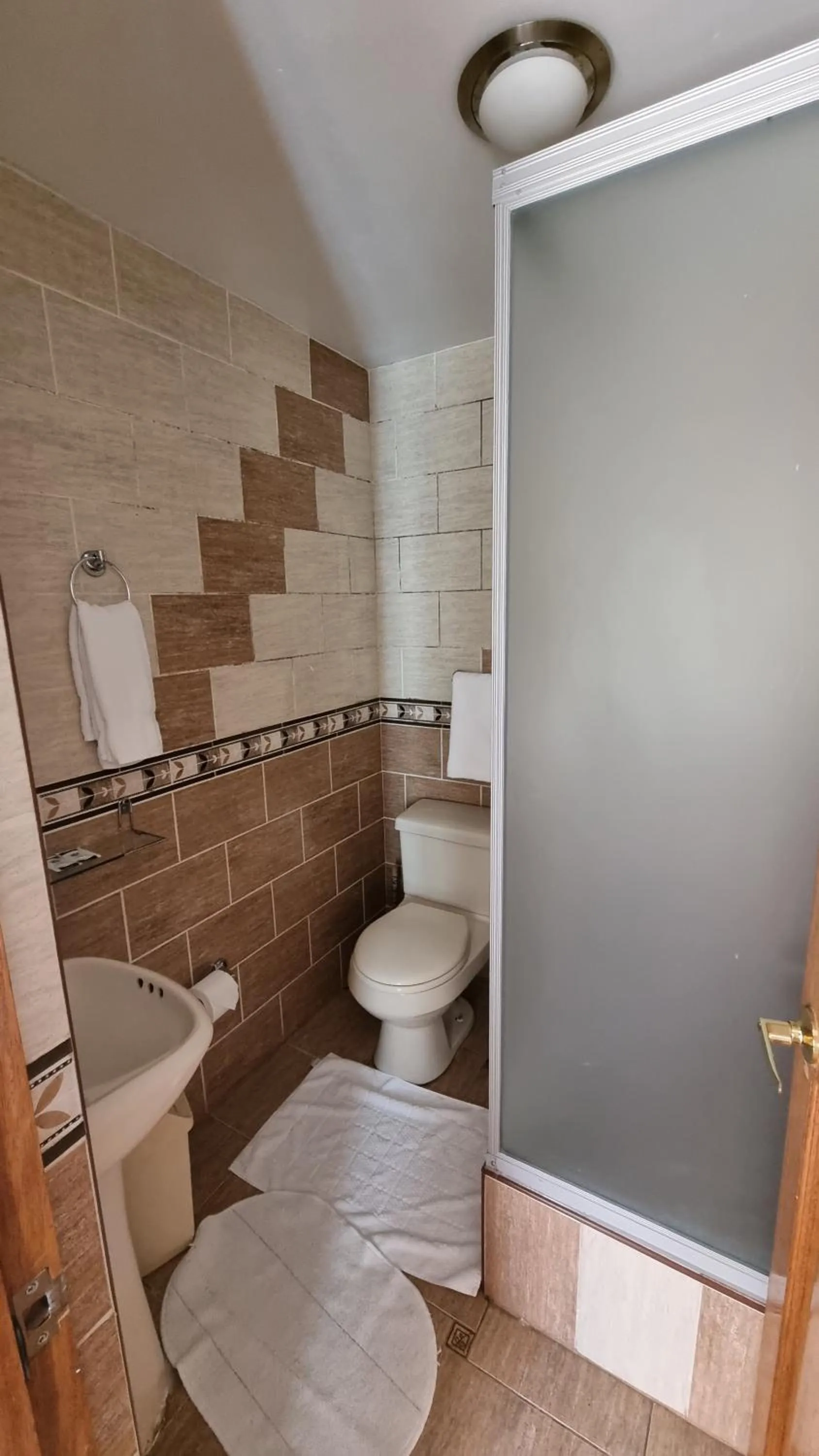 Bathroom in Ccapac Inka Ollanta Casa Museo