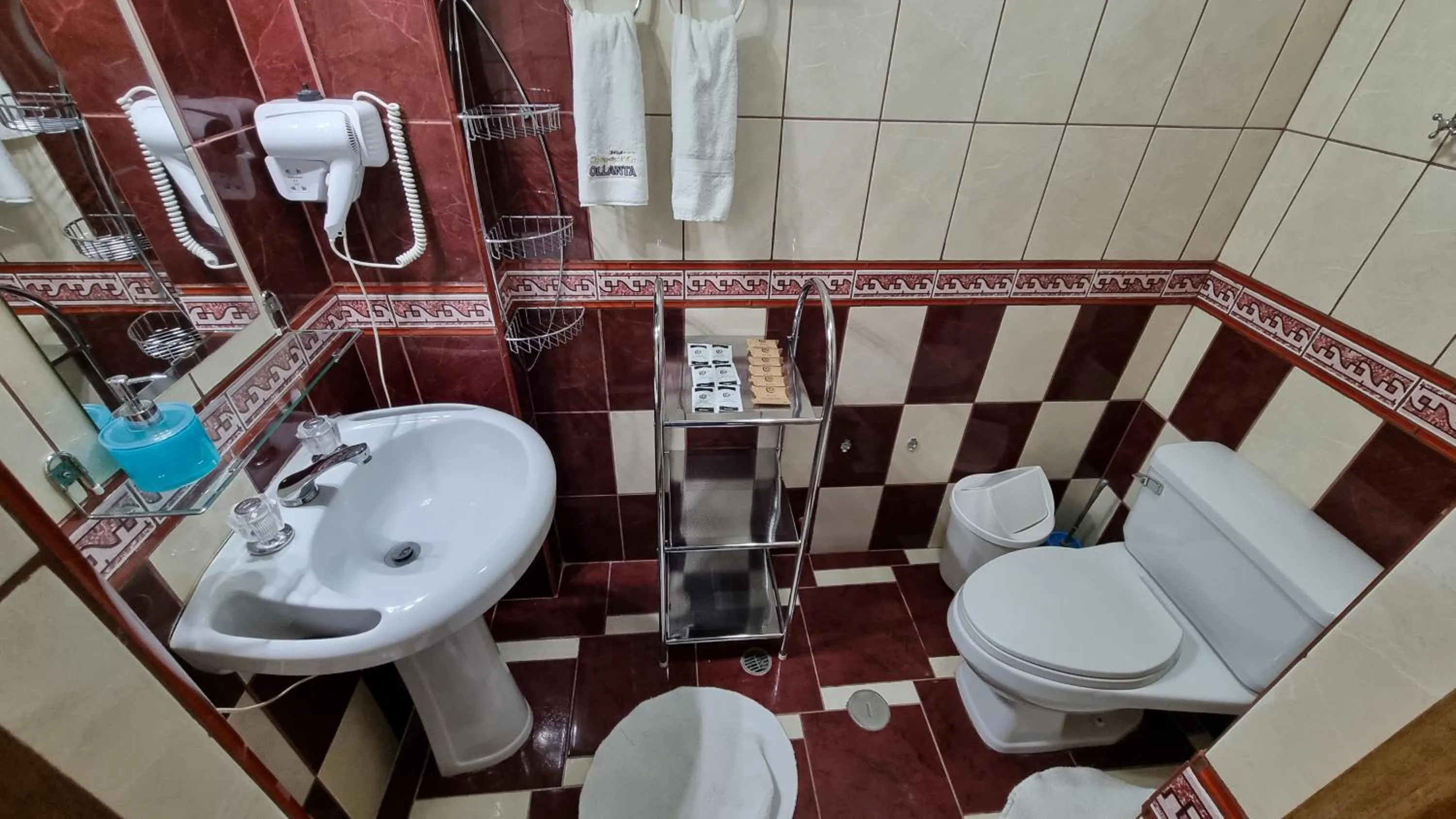 Bathroom in Ccapac Inka Ollanta Casa Museo