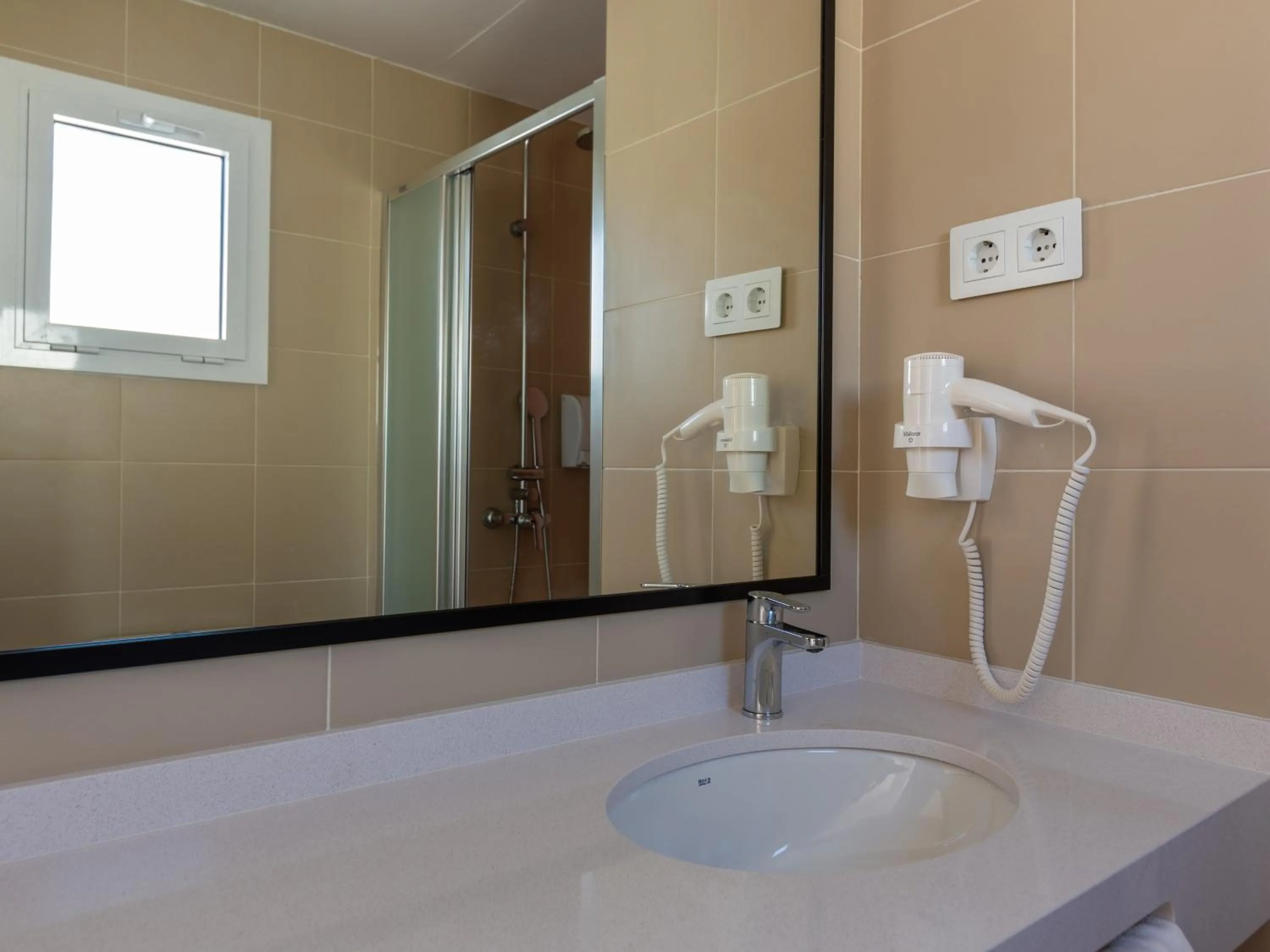 Bathroom in Apartamentos Sunway Atlanta