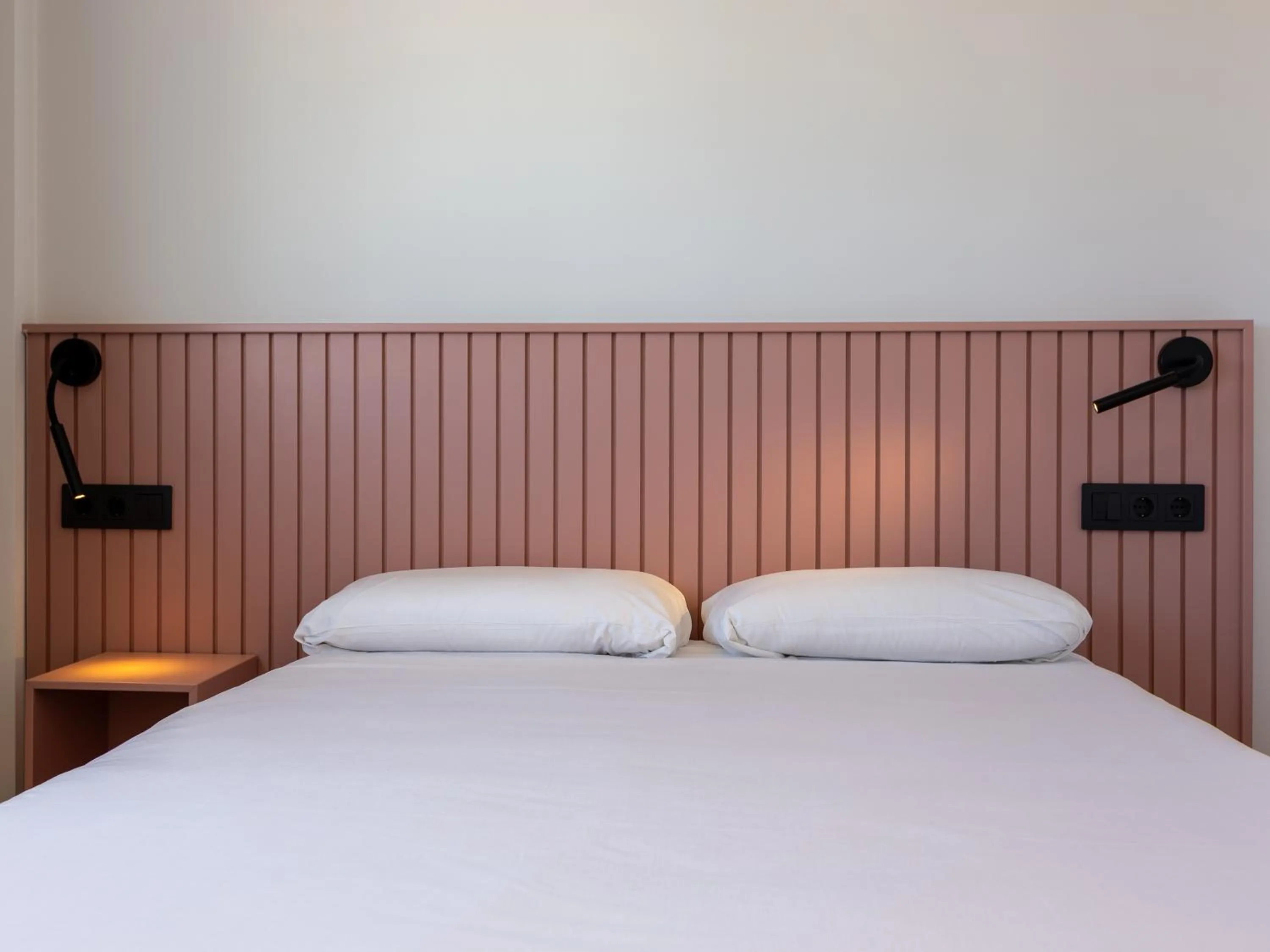 Photo of the whole room, Bed in Apartamentos Sunway Atlanta