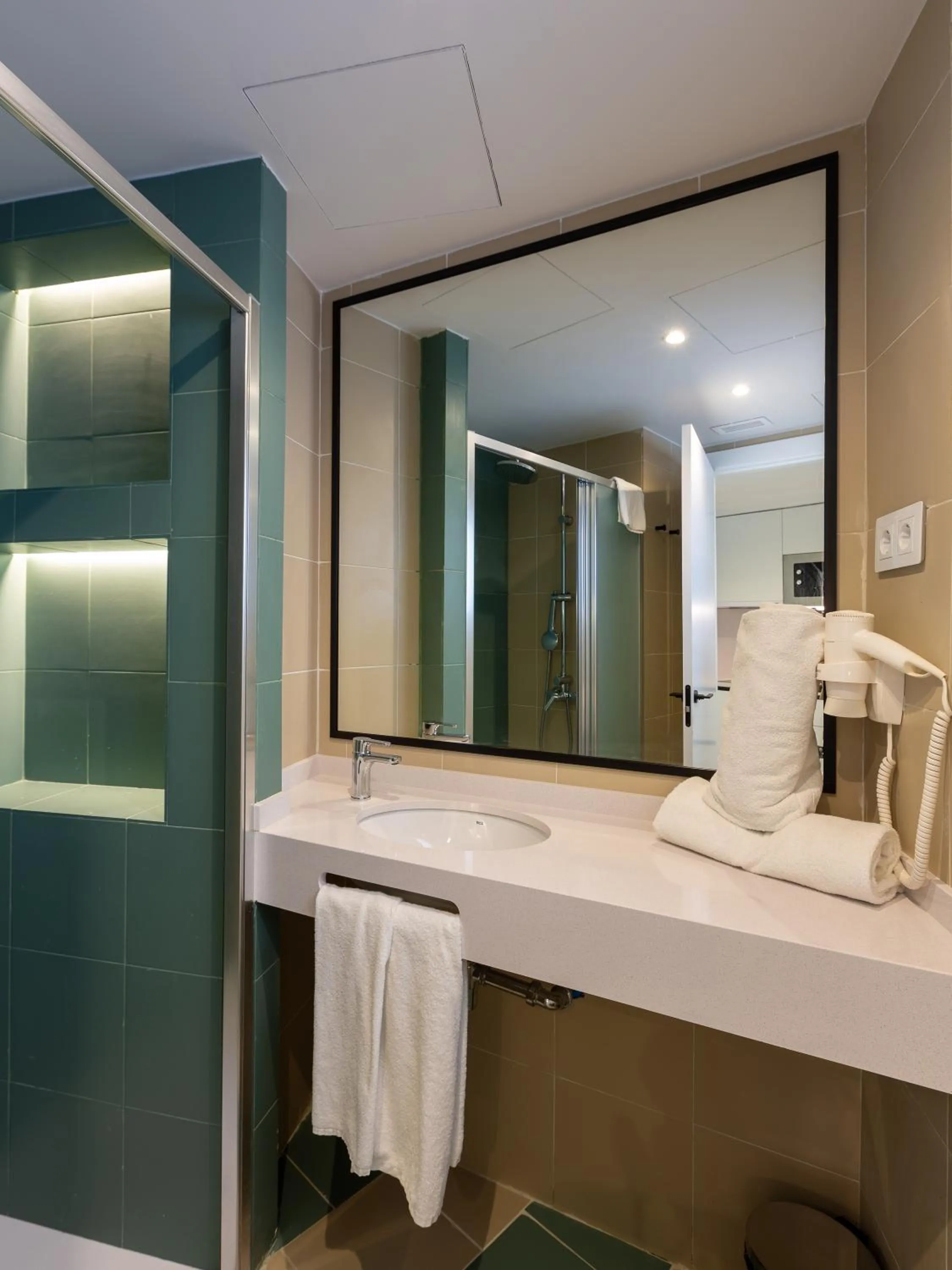 Bathroom in Apartamentos Sunway Atlanta