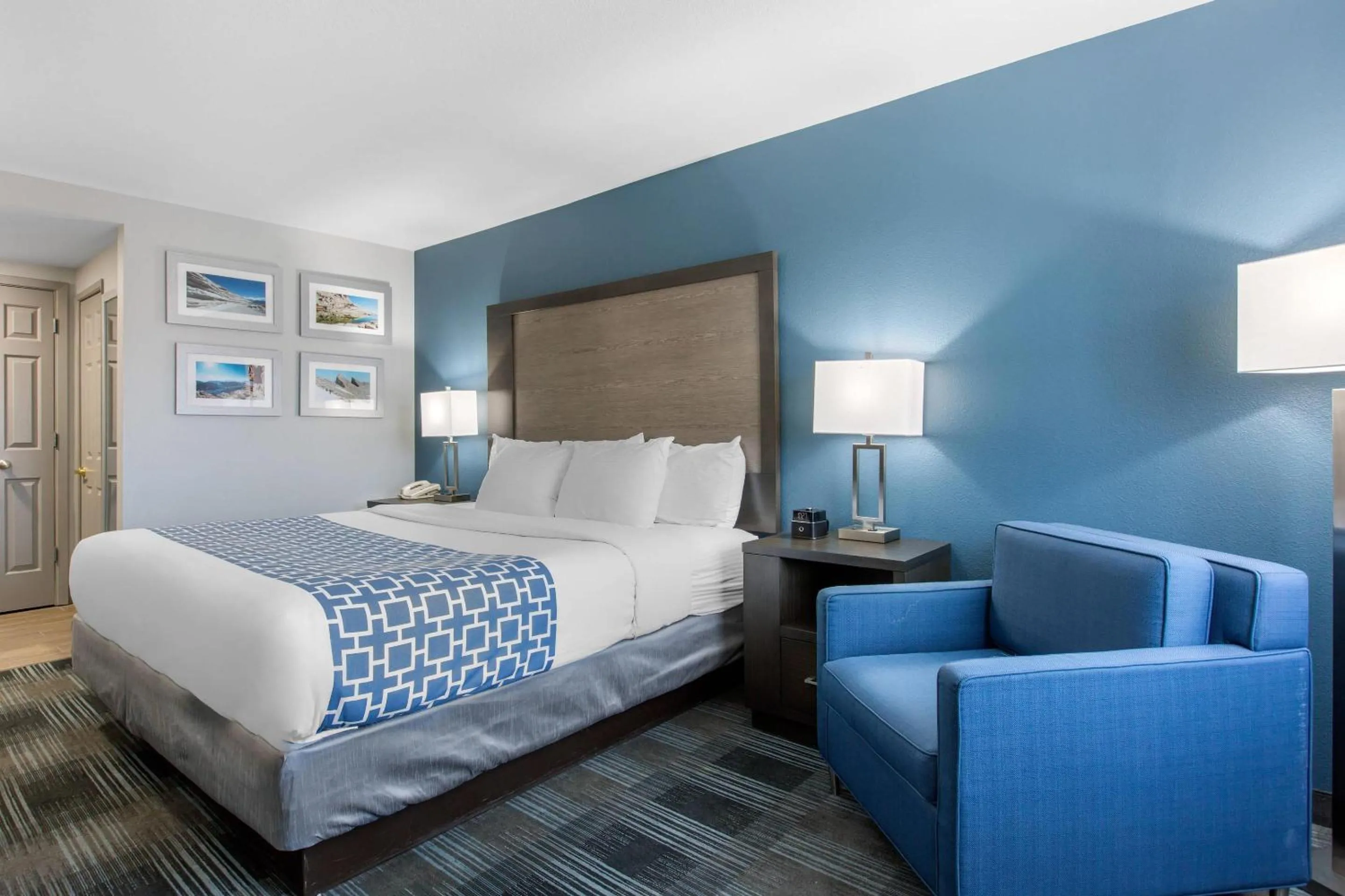 Bedroom, Bed in Cielo Hotel Bishop-Mammoth, an Ascend Collection Hotel