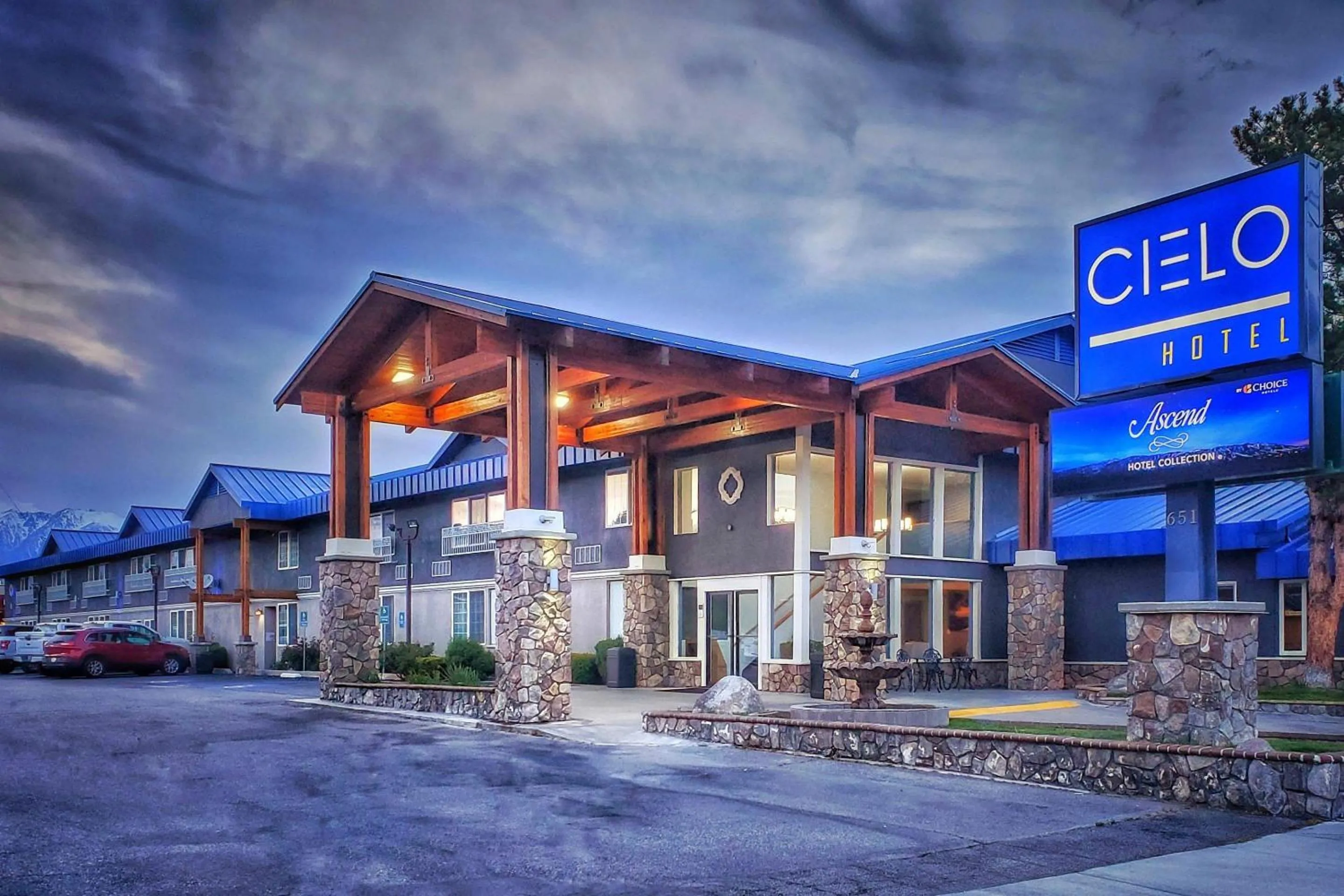 Property building in Cielo Hotel Bishop-Mammoth, an Ascend Collection Hotel
