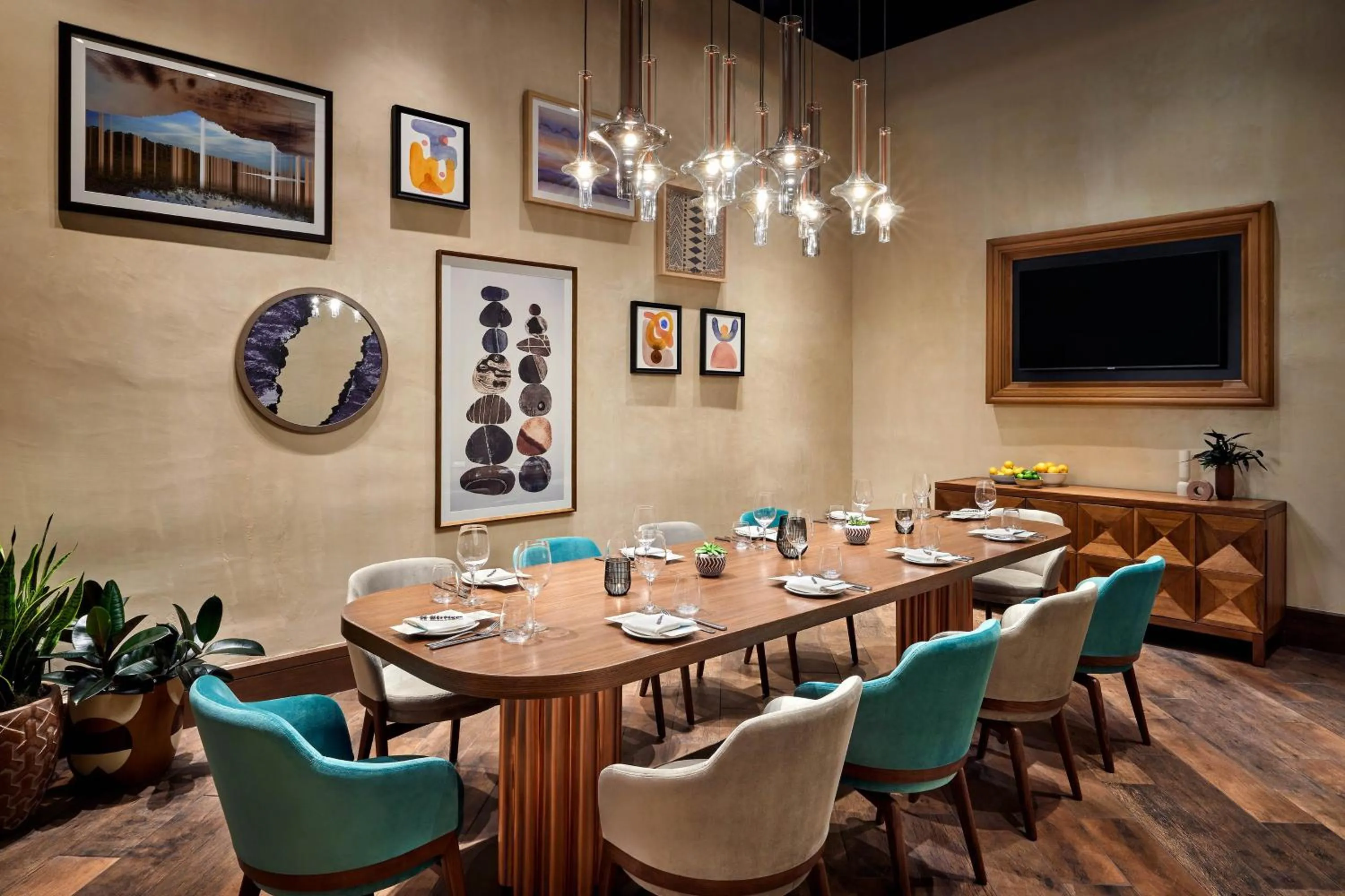 Restaurant/places to eat in Sheraton Phoenix Downtown