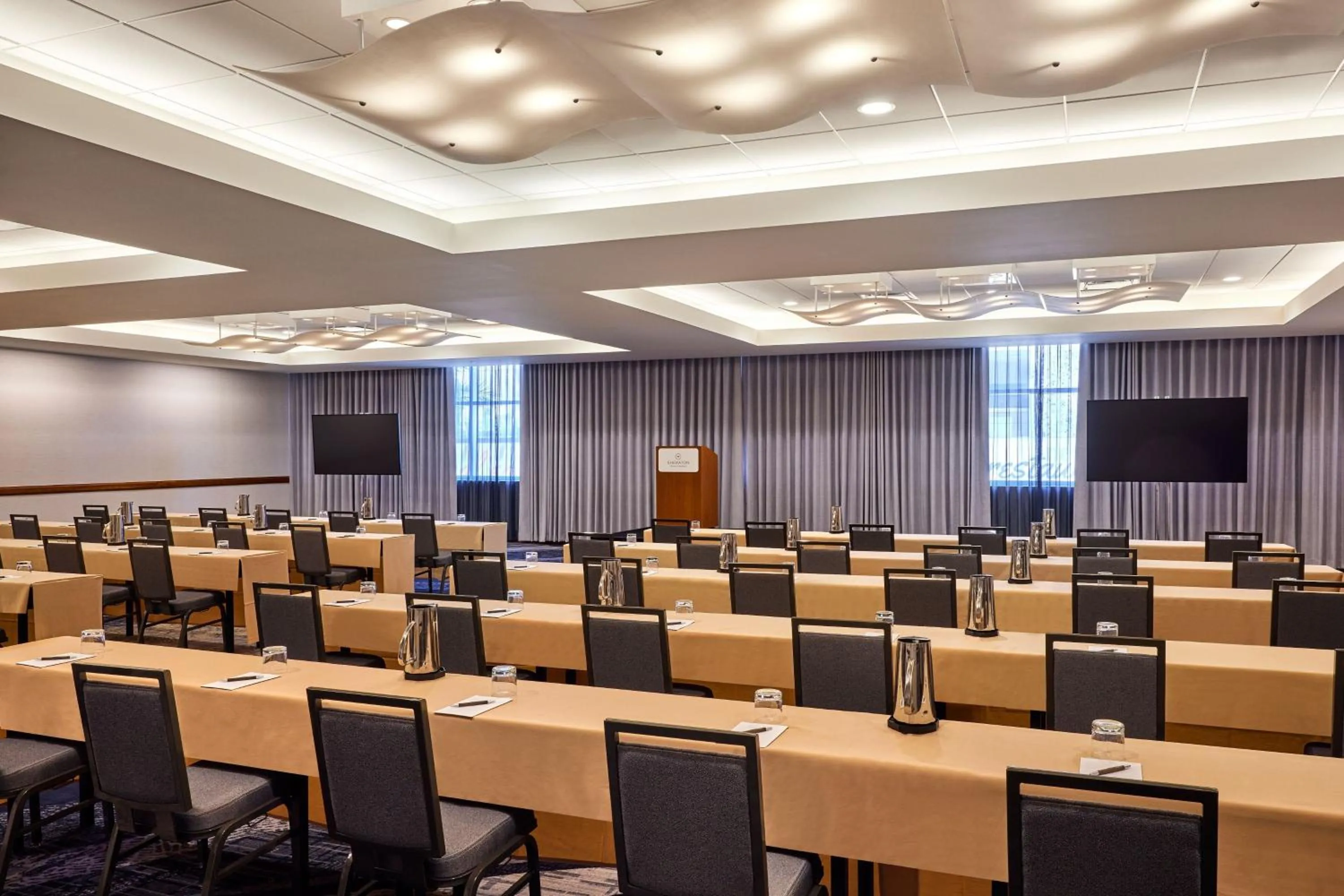 Meeting/conference room in Sheraton Phoenix Downtown